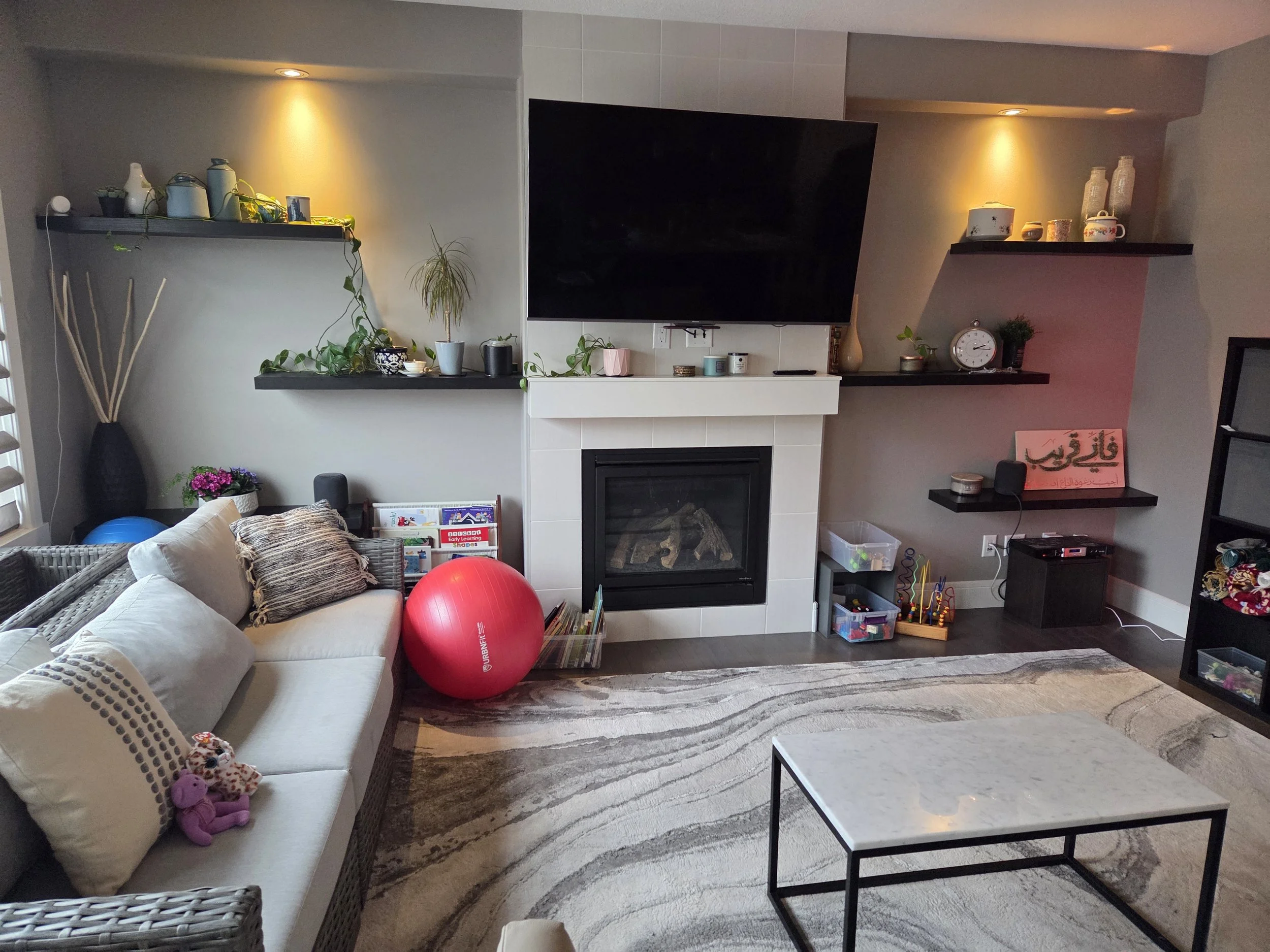 Organized and clear living room area after a Simple Reset session.