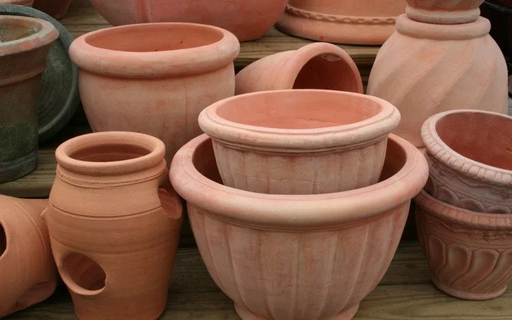 terra-cotta-pots-via-wonderpolis.jpg