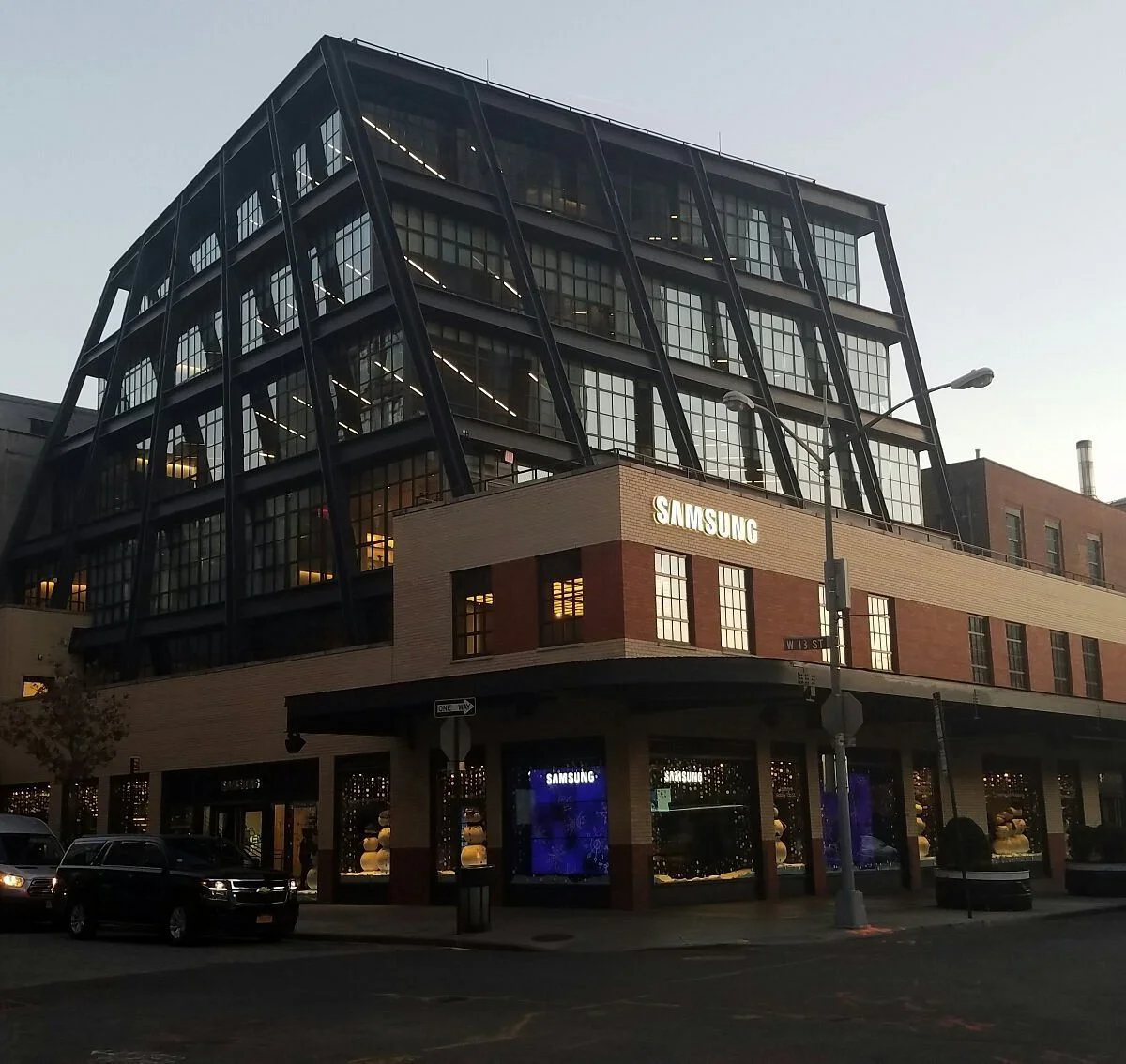 Samsung 837 NYC Store