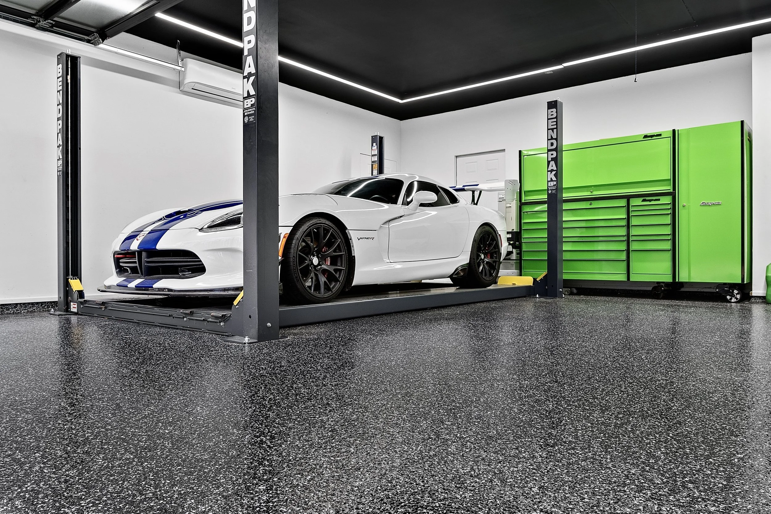 Garage Epoxy Quartz Floor Charlotte