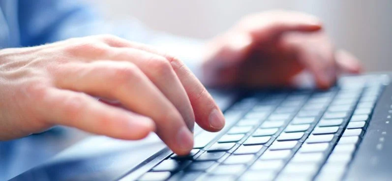 Contre-attaquer la désinformation en ligne sur la réparation auto