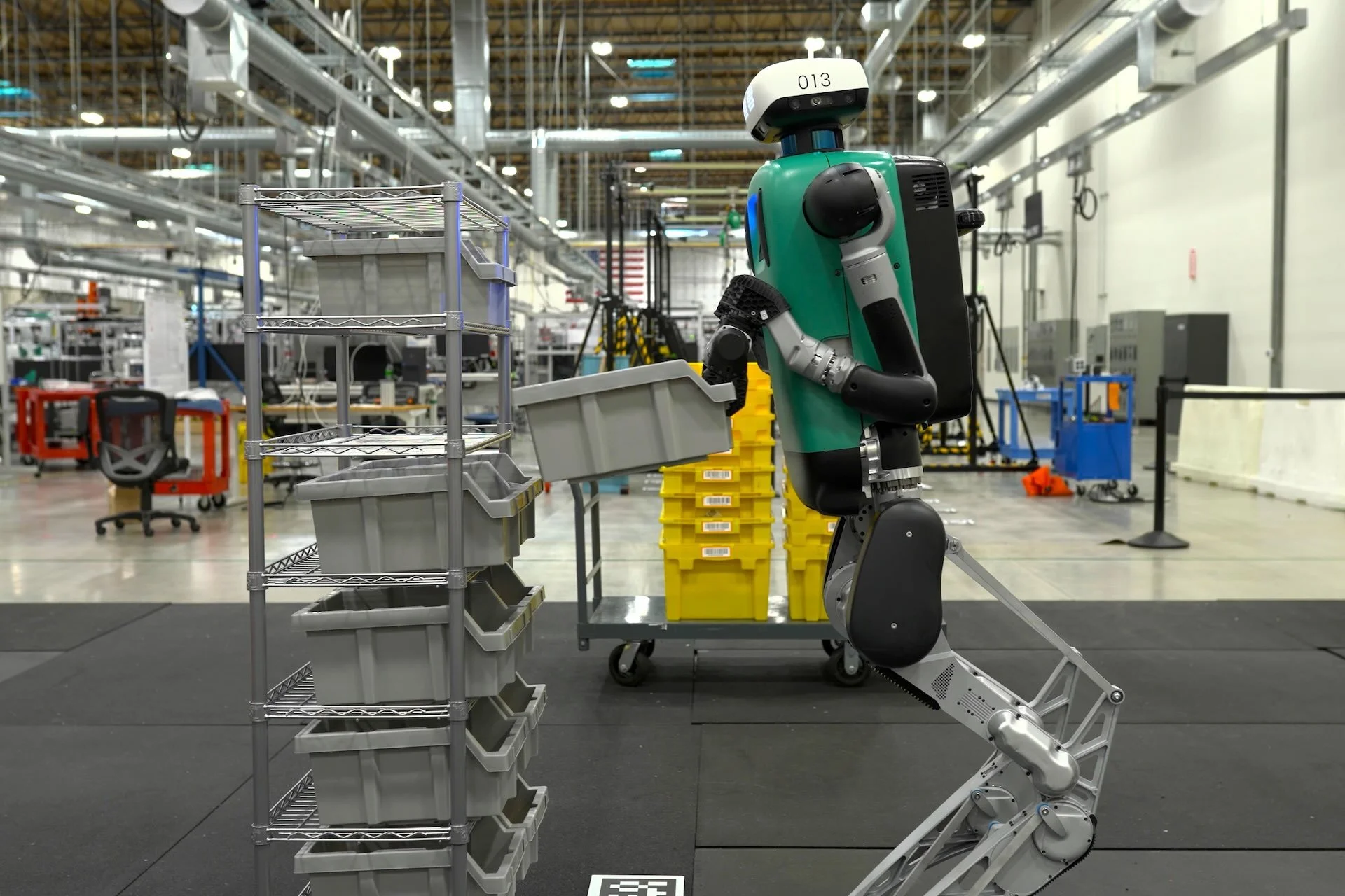 Toyota implante les robots humanoïdes dans ses usines canadiennes
