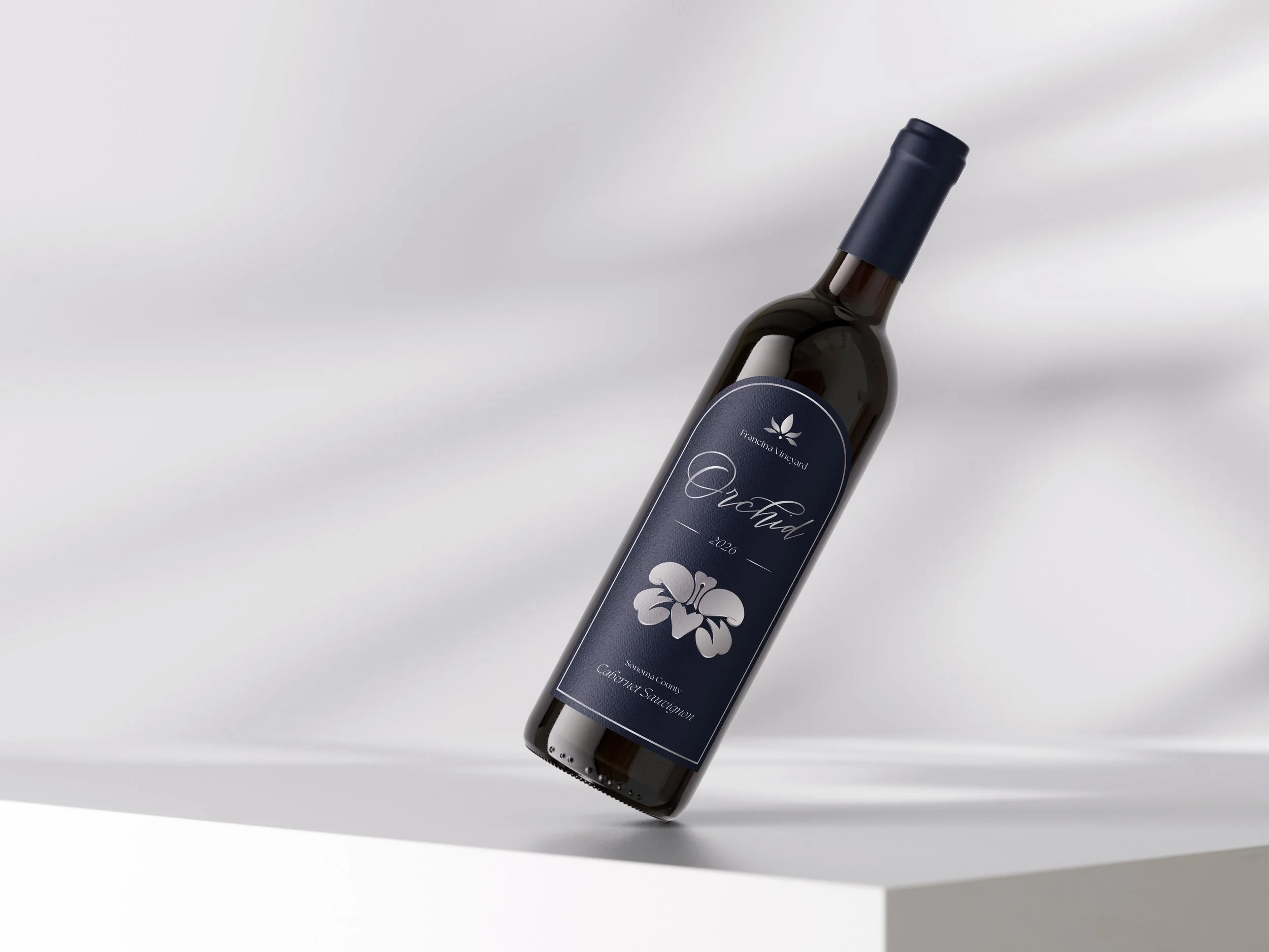 Free_Wine_Bottle_Mockup_2.jpg
