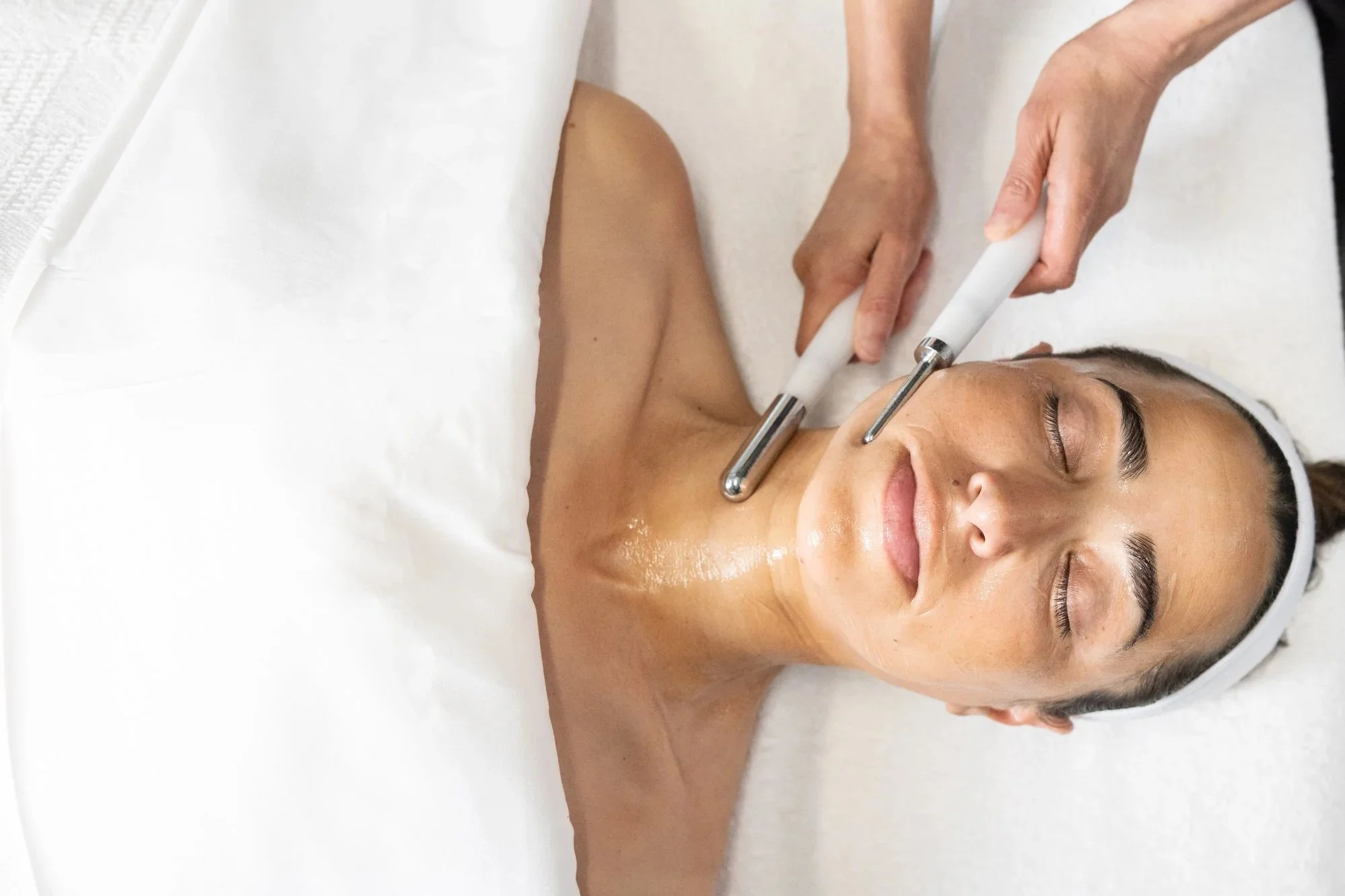 Dynamic microcurrent facial combined with facial sculpting techniques to improve facial contours, skin tone, and overall skin rejuvenation in Monrovia, CA.