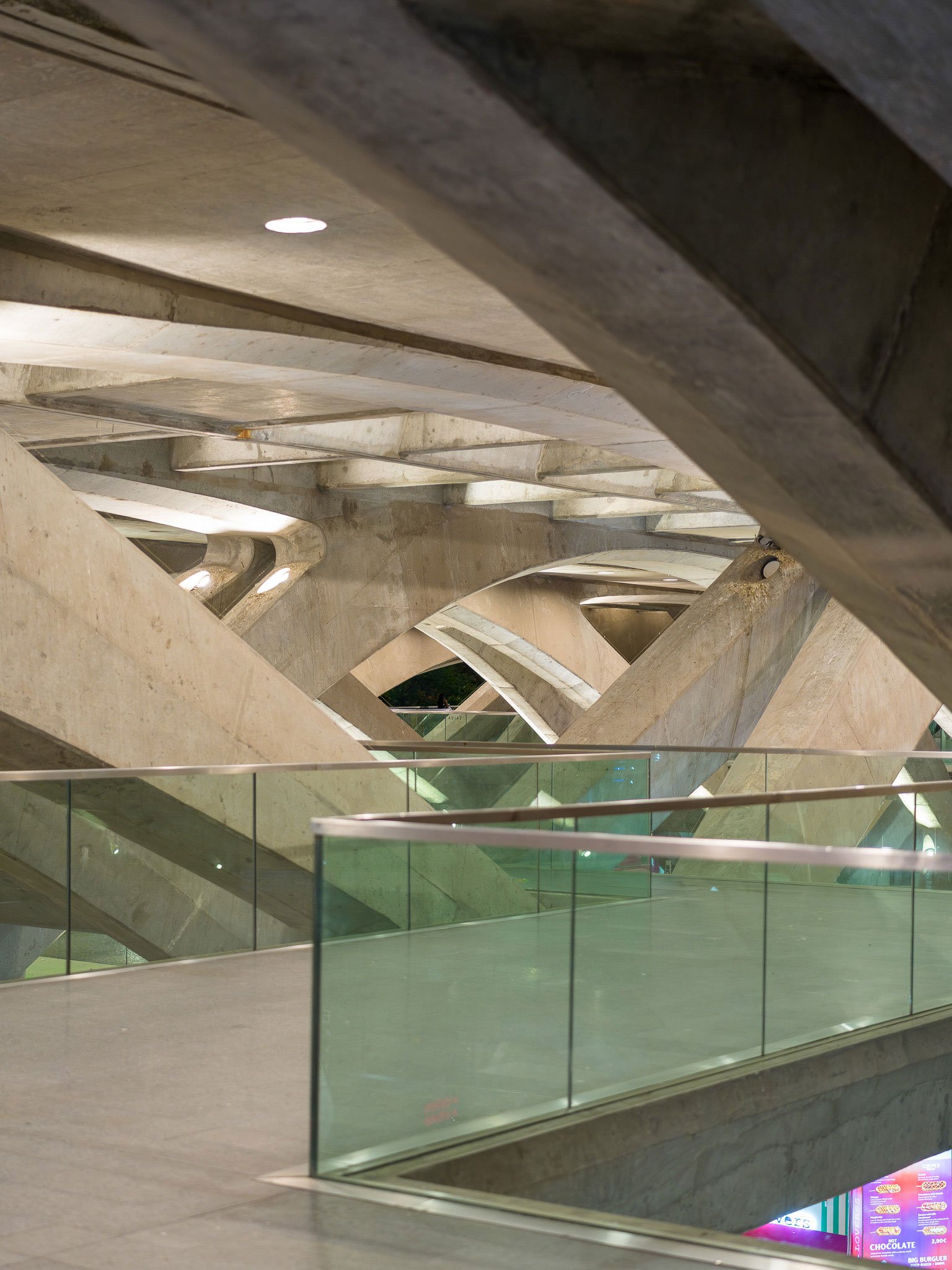 Oriente Station by night, Lisbon | Design by Santiago Calatrava