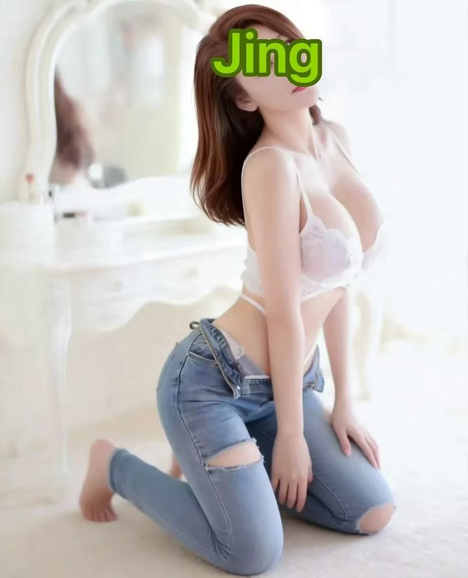Jing - HK, 5'5. 105, Natural B, GFE