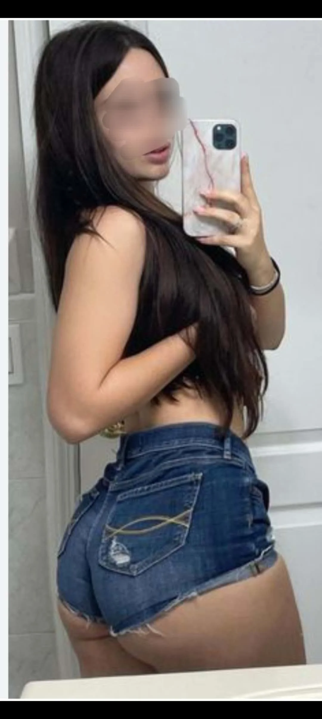 Anna - Colombia, 5'5, 120, DD, GFE