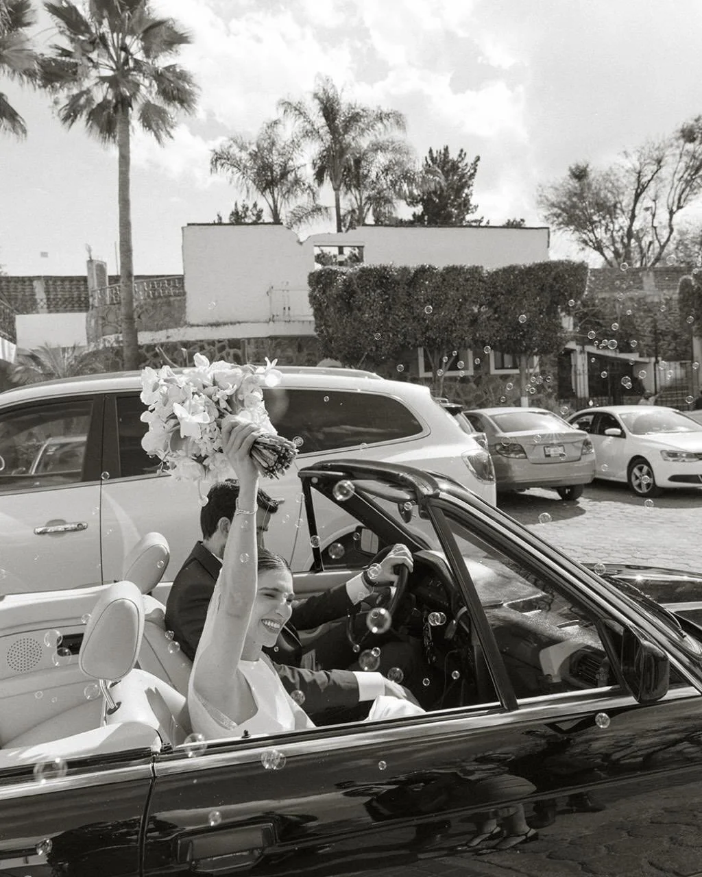 Happy first anniversary

🤍 The first of many