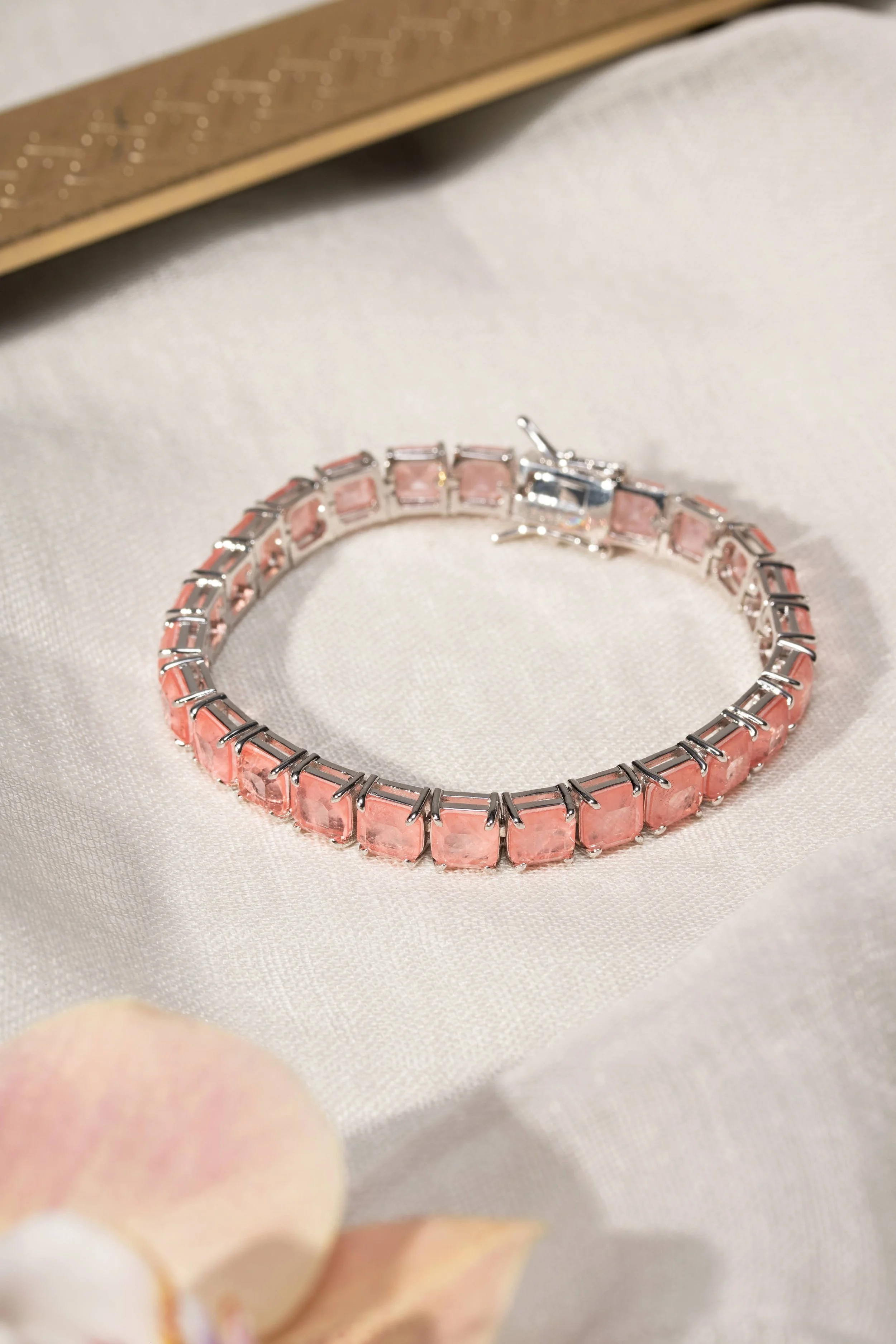 Pulseira Riviera Rosa em Ródio Branco