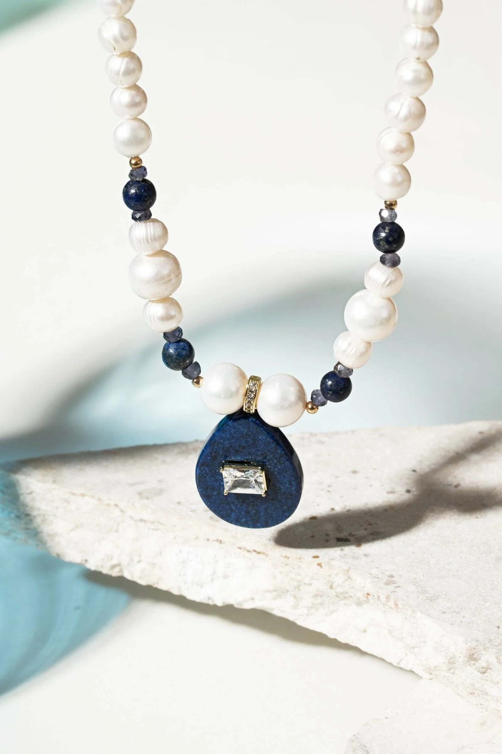 Colar Gota Lápis-Lazuli com Pérolas
