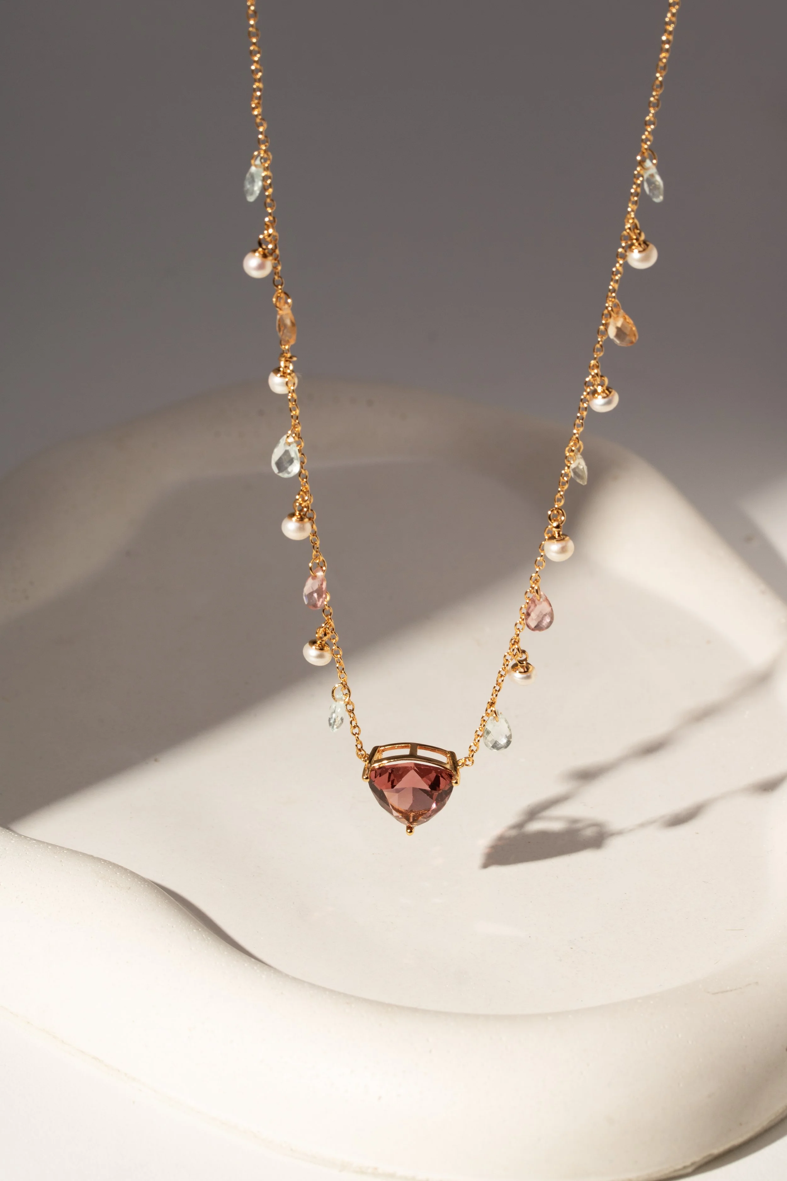 Colar Cristal Morganita com Pérolas