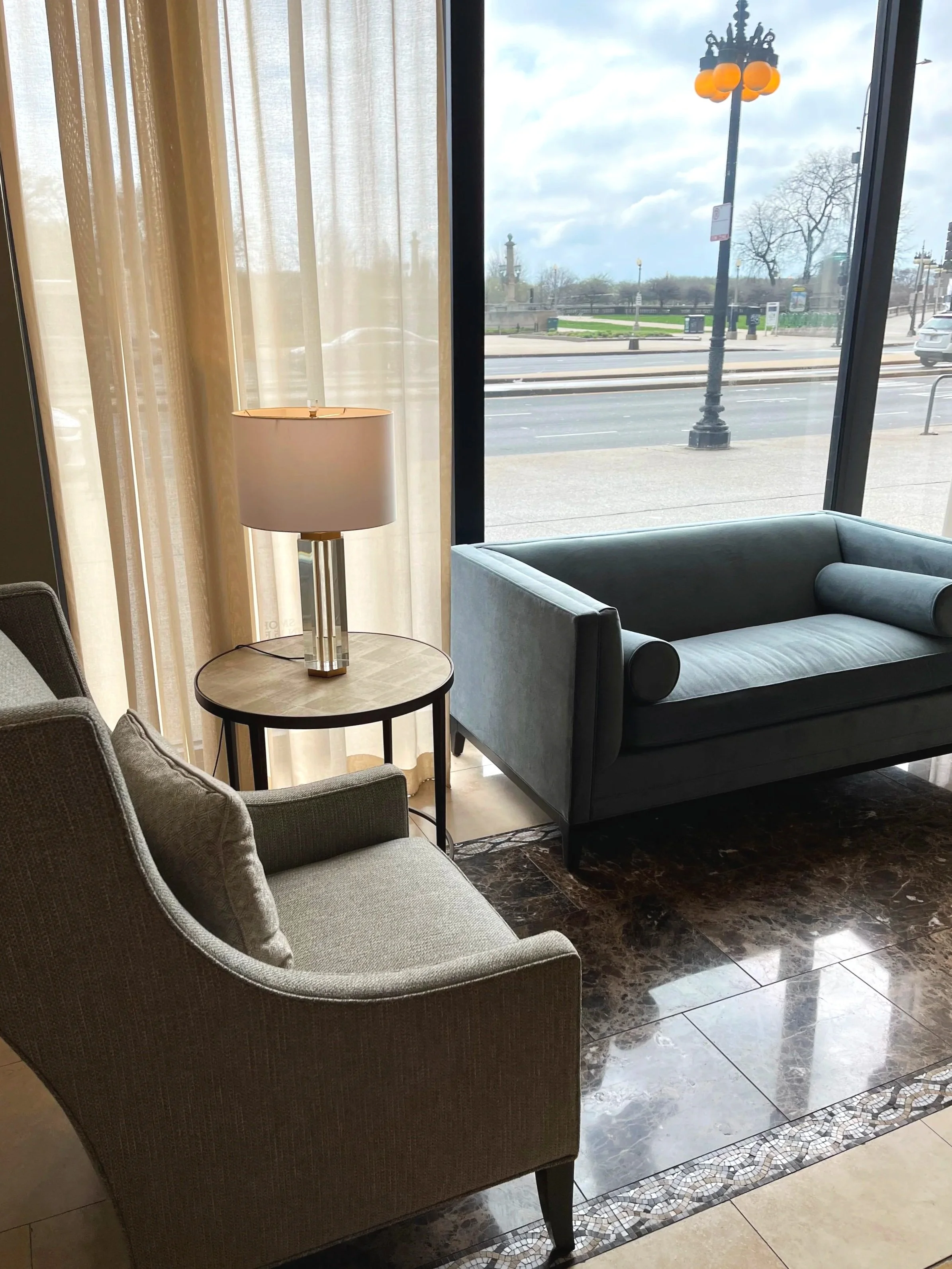 Settee.jpg