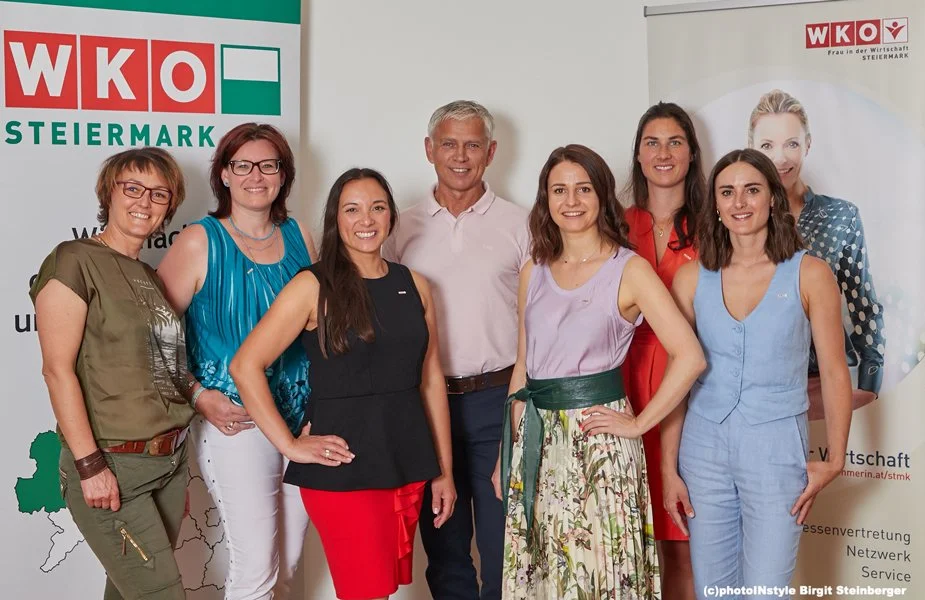 Impulsvortrag für Unternehmerinnen im Rahmen einer Veranstaltung von Frau in der Wirtschaft Ennstal-Salzkammergut zum Thema Sichtbarkeit und persönliche Positionierung.