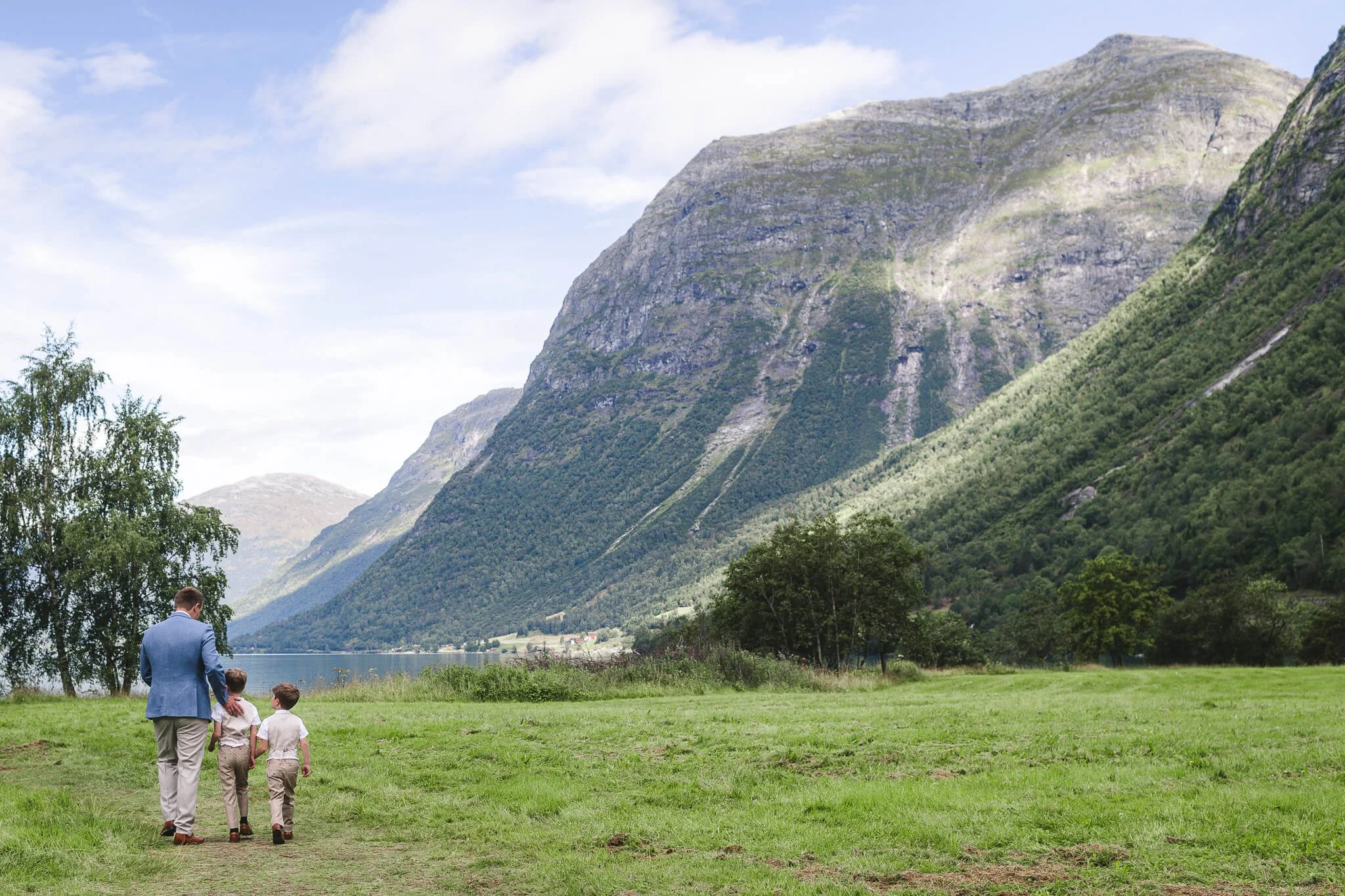 Cécile Conquer - elopement destination wedding travel fjords nordic Norwegen Hochzeit reisen Erlebnis adventure-3.jpg