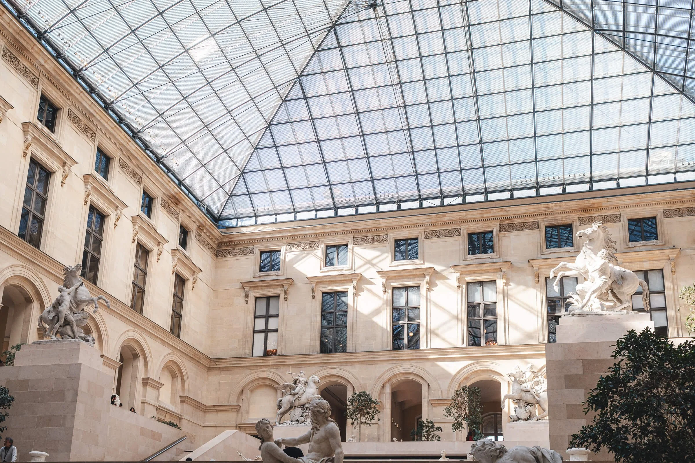 Conquer Wedding: Wedding Photographer in Europe, Paris 16th Arrondissement.jpg