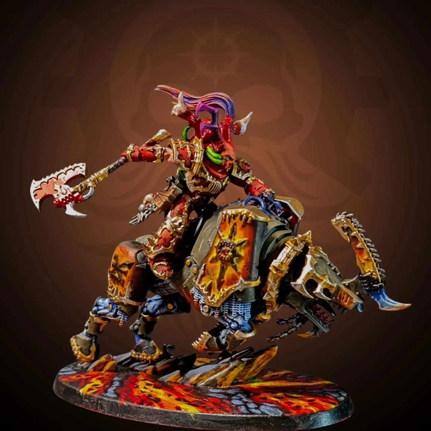 LORD INVOCATUS! A king of carnage on the battle field and a hell of a unit. Love how the hand painted lava Base turned out while waiting for the cracked lava from Wargame terrain 

#warhammer #warhammercommunity #lordinvocatus #gamesworkshop #chaossp