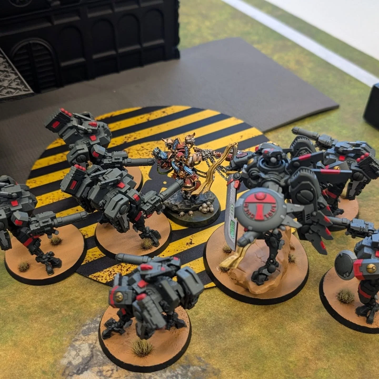 Playing a doubles tournament with @firstturntactics  and kharn is surrounded by fear and dead men. 

Yes kharn survived the exchanged when the bloodthirster of khorne came to back him up but not before taking out half the bulk himself. 

#warhammerco