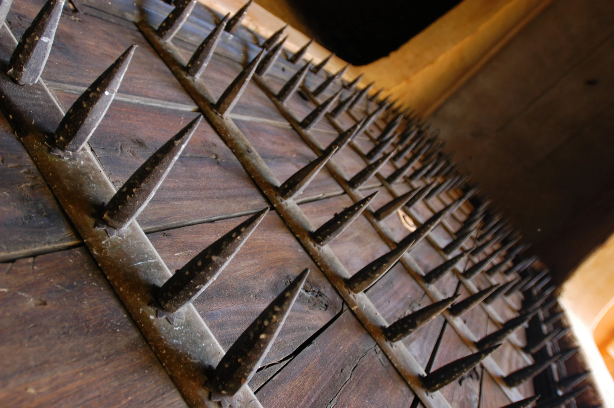 Gate spikes_Original.JPEG