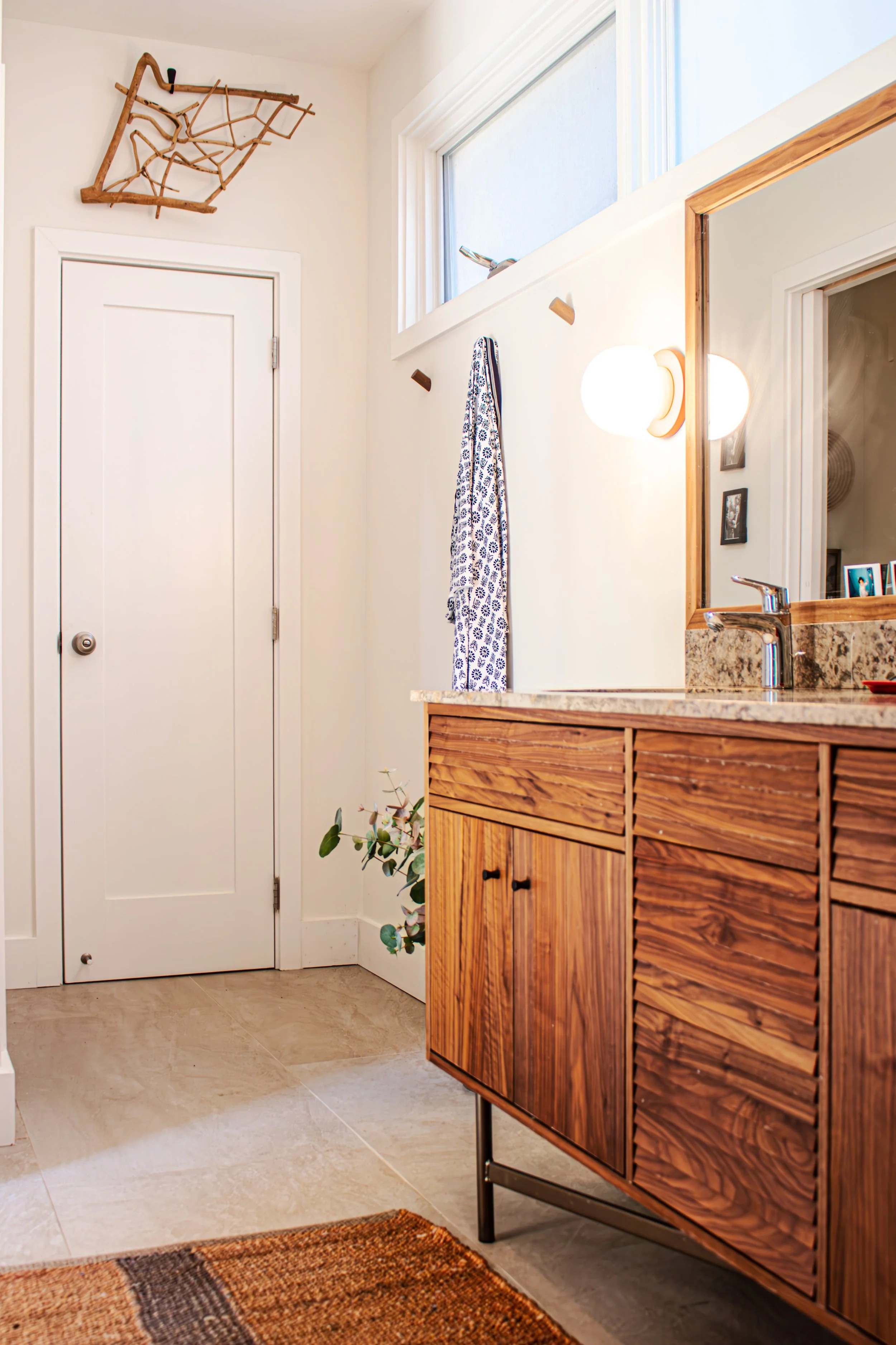 Construction: Hyperion Design and Build