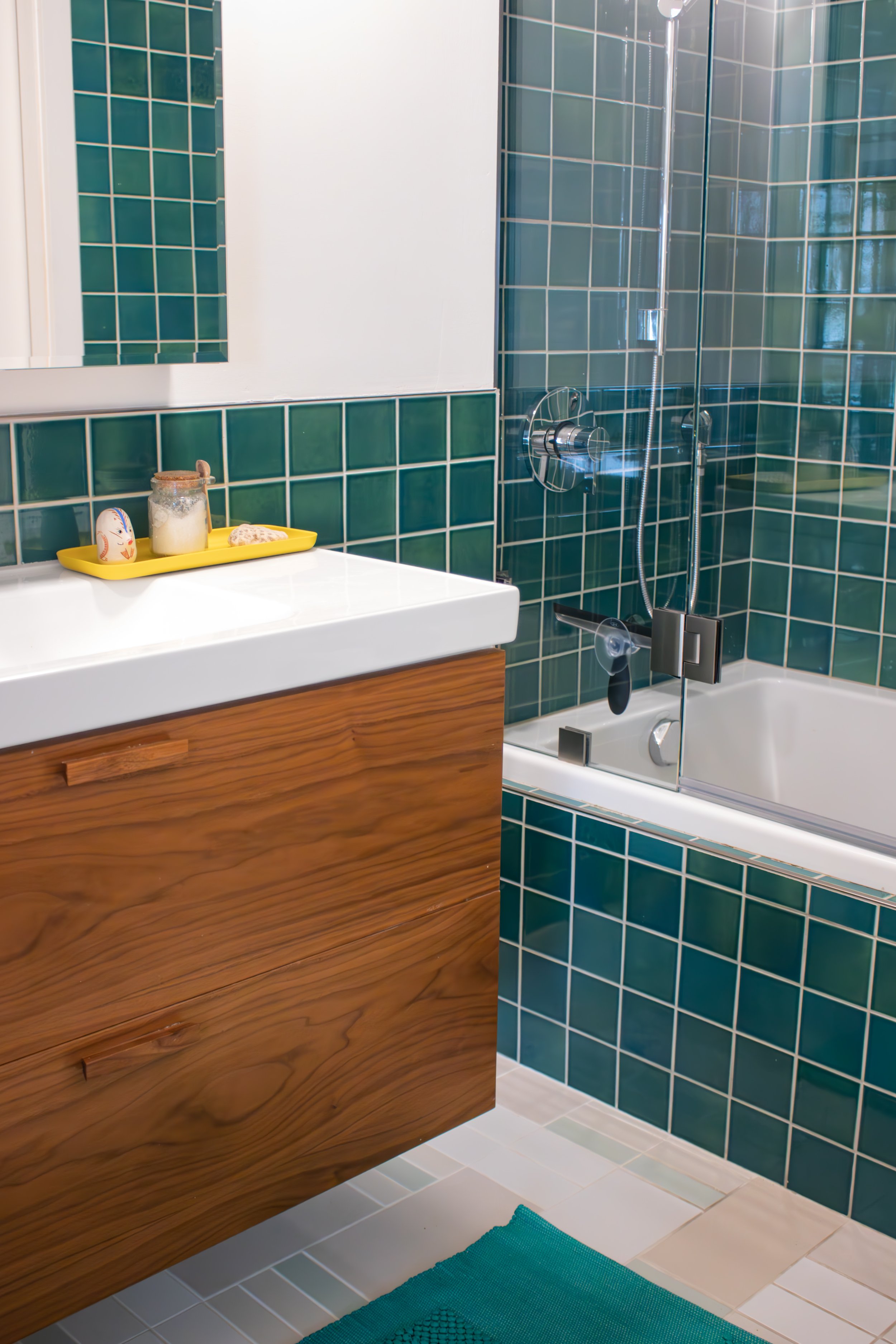 Tile: Heath Overstock Shed
Construction: Hyperion Design and Build