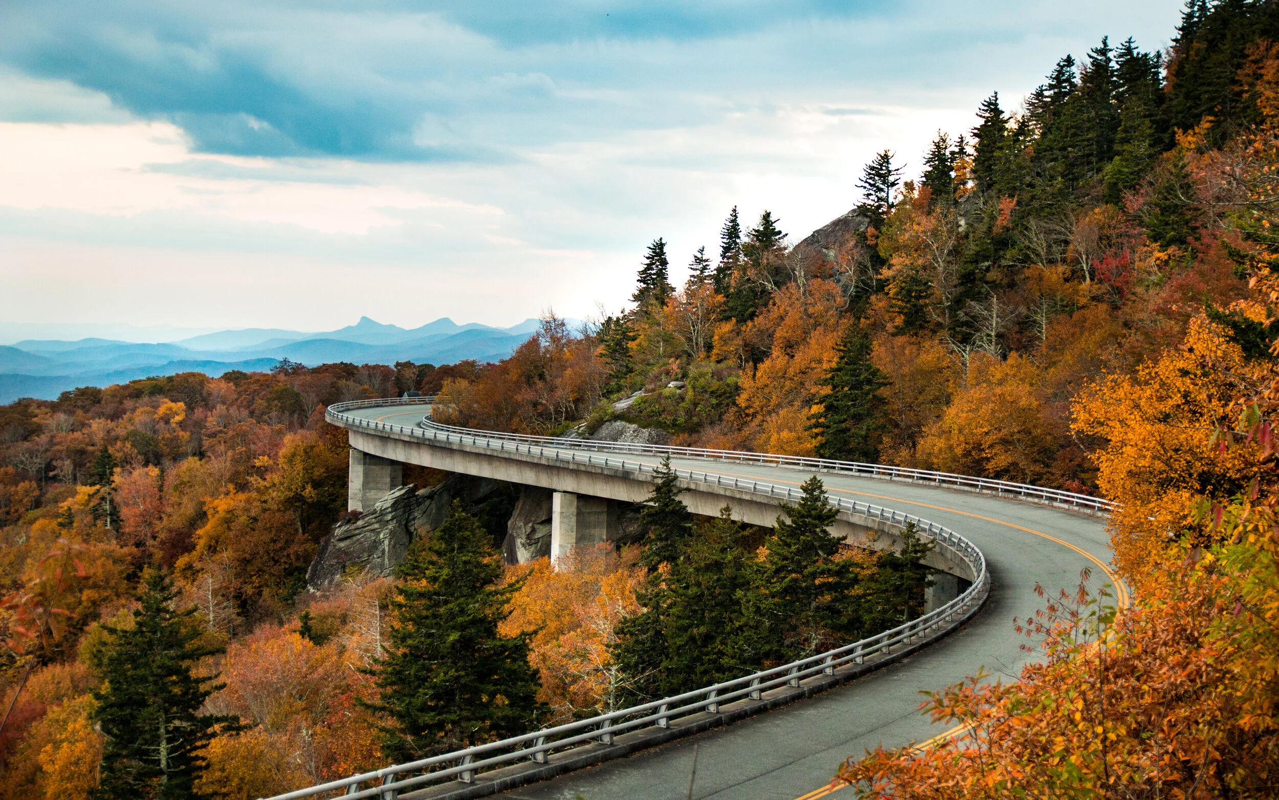 Linn Cove Viaduct, Blue Ridge Parkway, NC