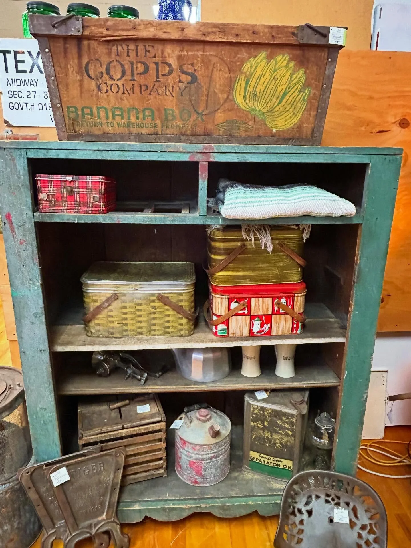 Happy Weekend! 🙌 We&rsquo;re here for you today from 10-5! 🌈🪩⚡️