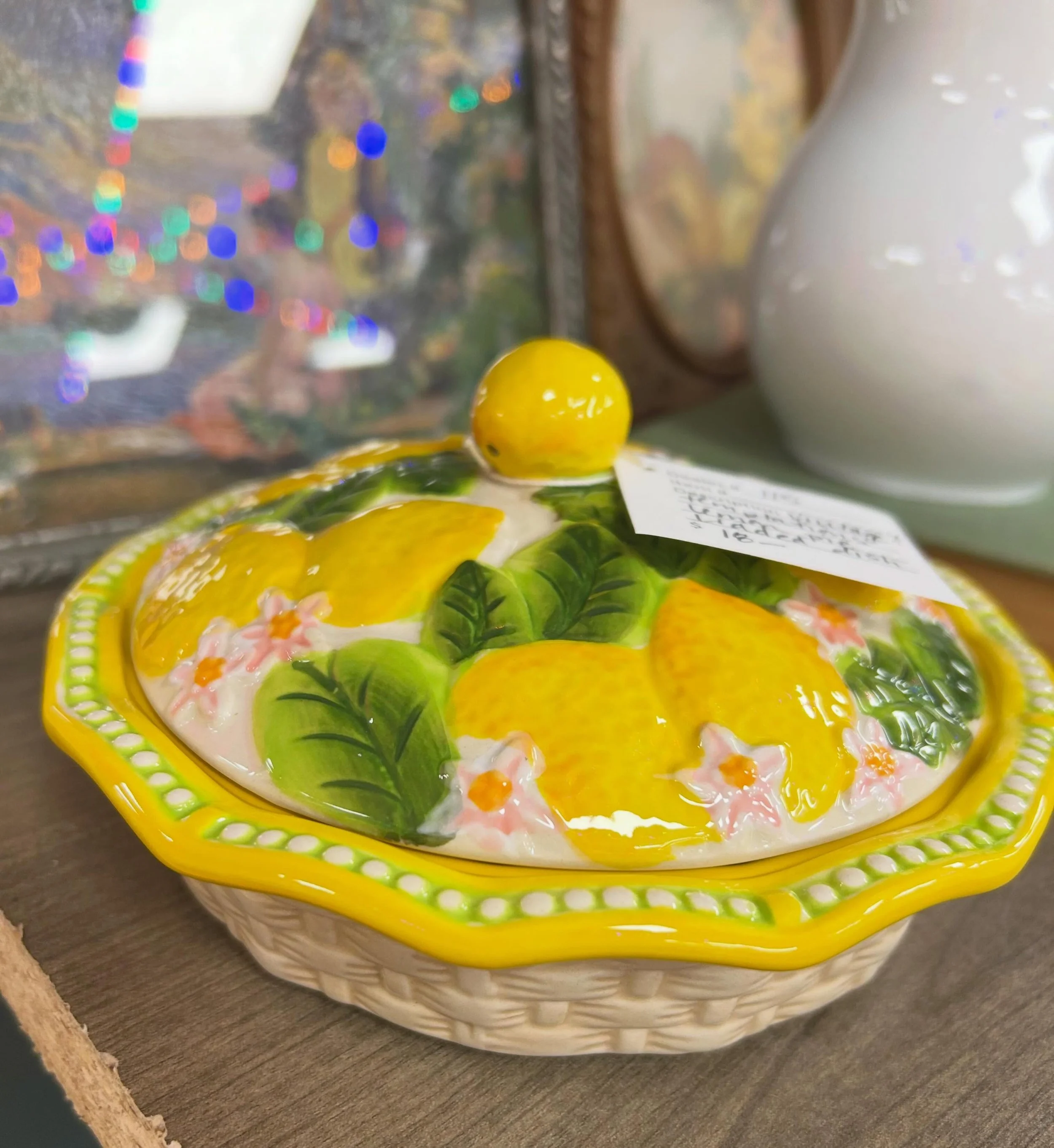 Happy Mother&rsquo;s Day to all those who &lsquo;mother&rsquo;! 🍋☀️💛 Your &lsquo;happy place&rsquo; is open from 10-5 today! 🌈🪩⚡️