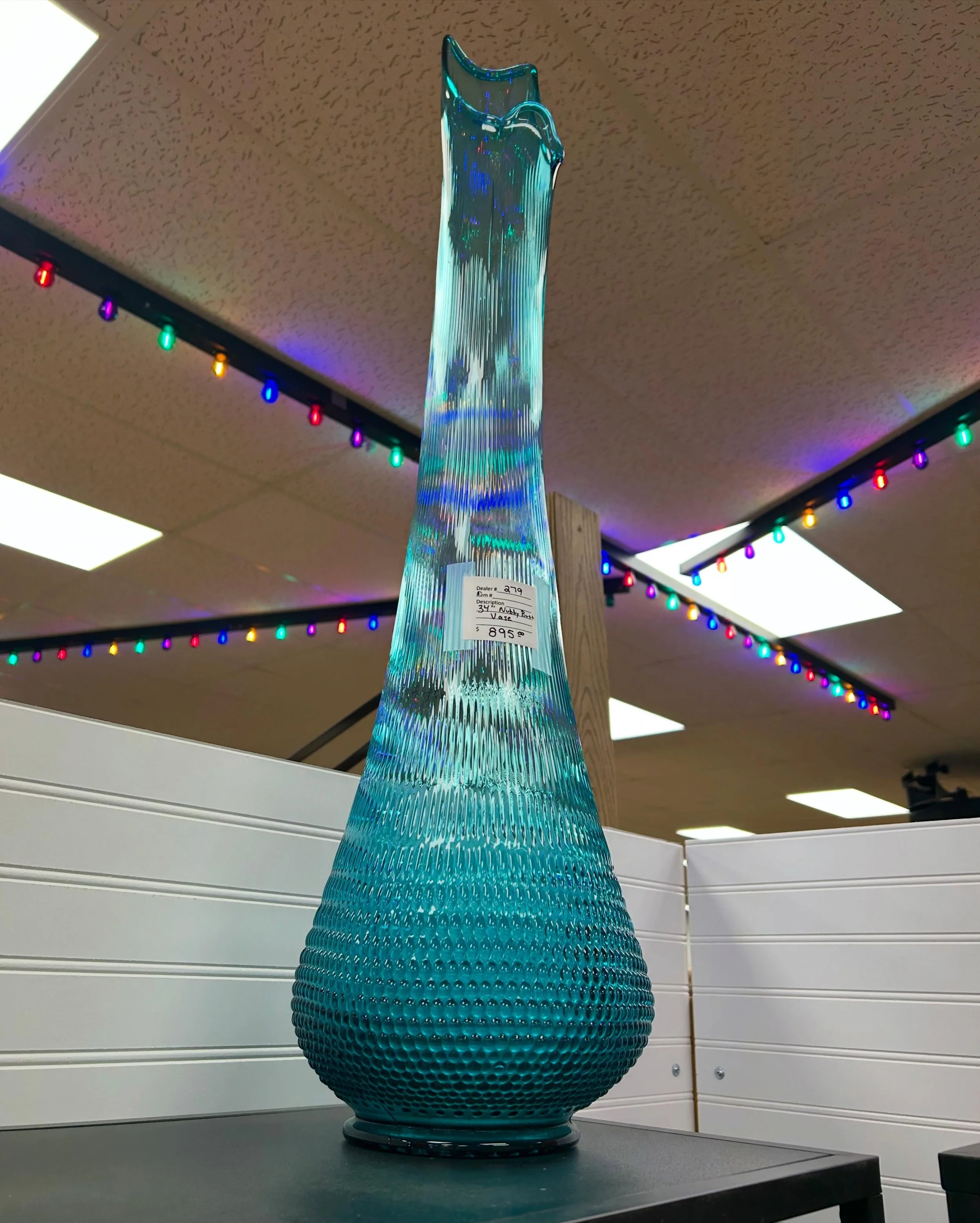 Behold! 🙌 A stunning 34&rdquo; nubby butt vase! We are here for you today from 10-5! 🌈🪩⚡️