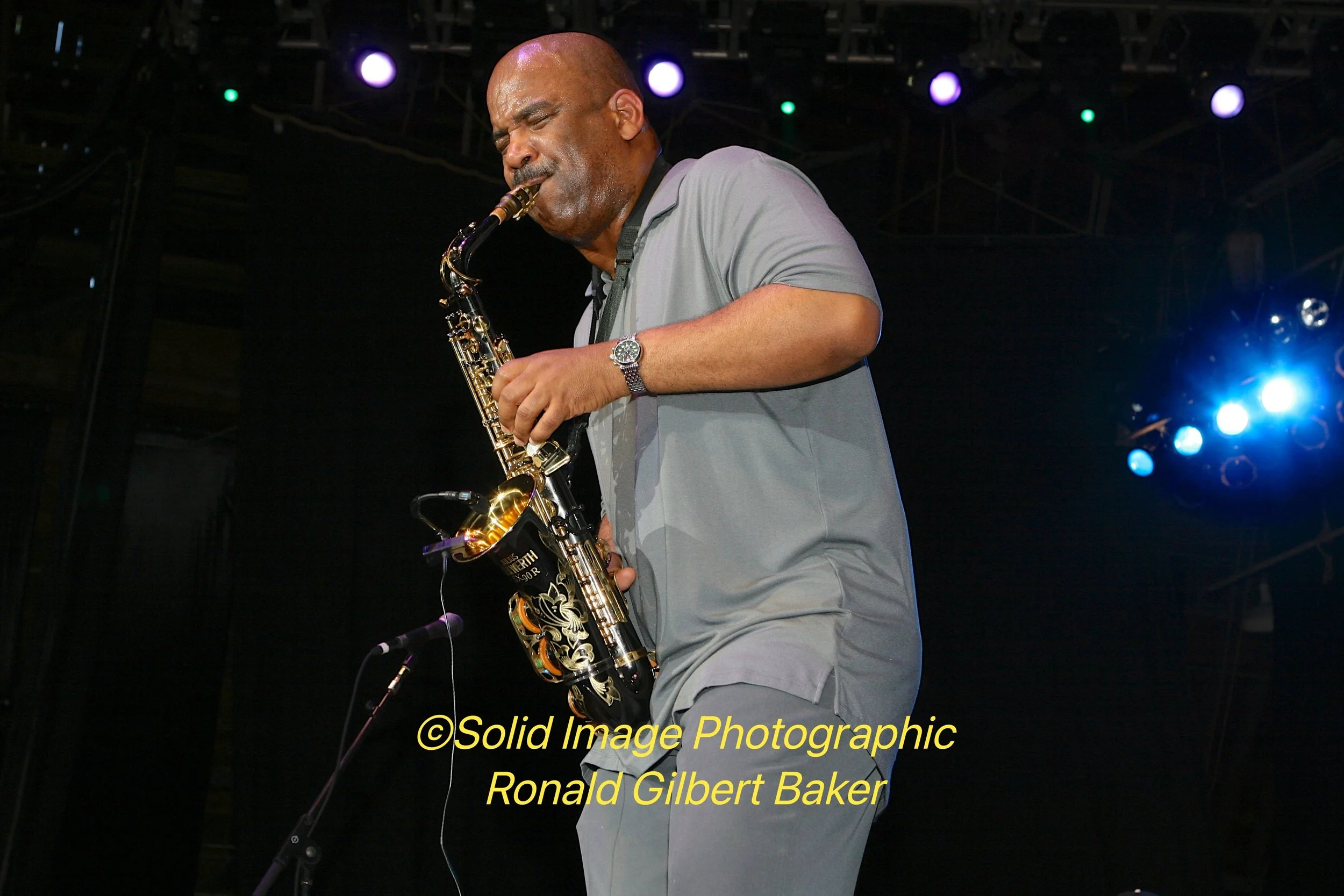 Walter Beasley40_pe.jpg