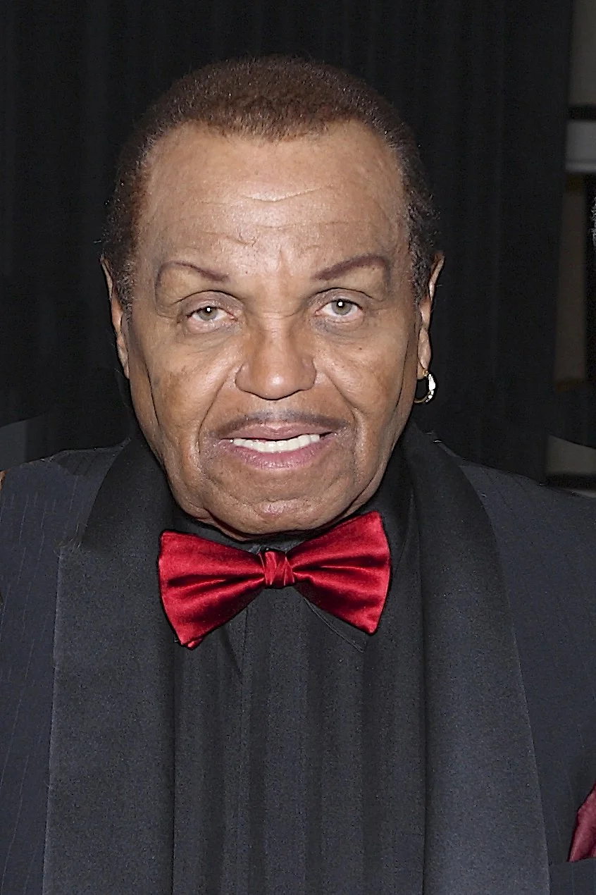 Radio One203 - Version 2.jpg