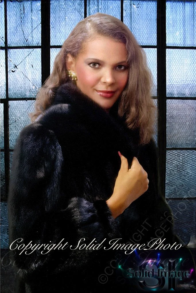 Portrait - Linda Greene Portrait.jpg