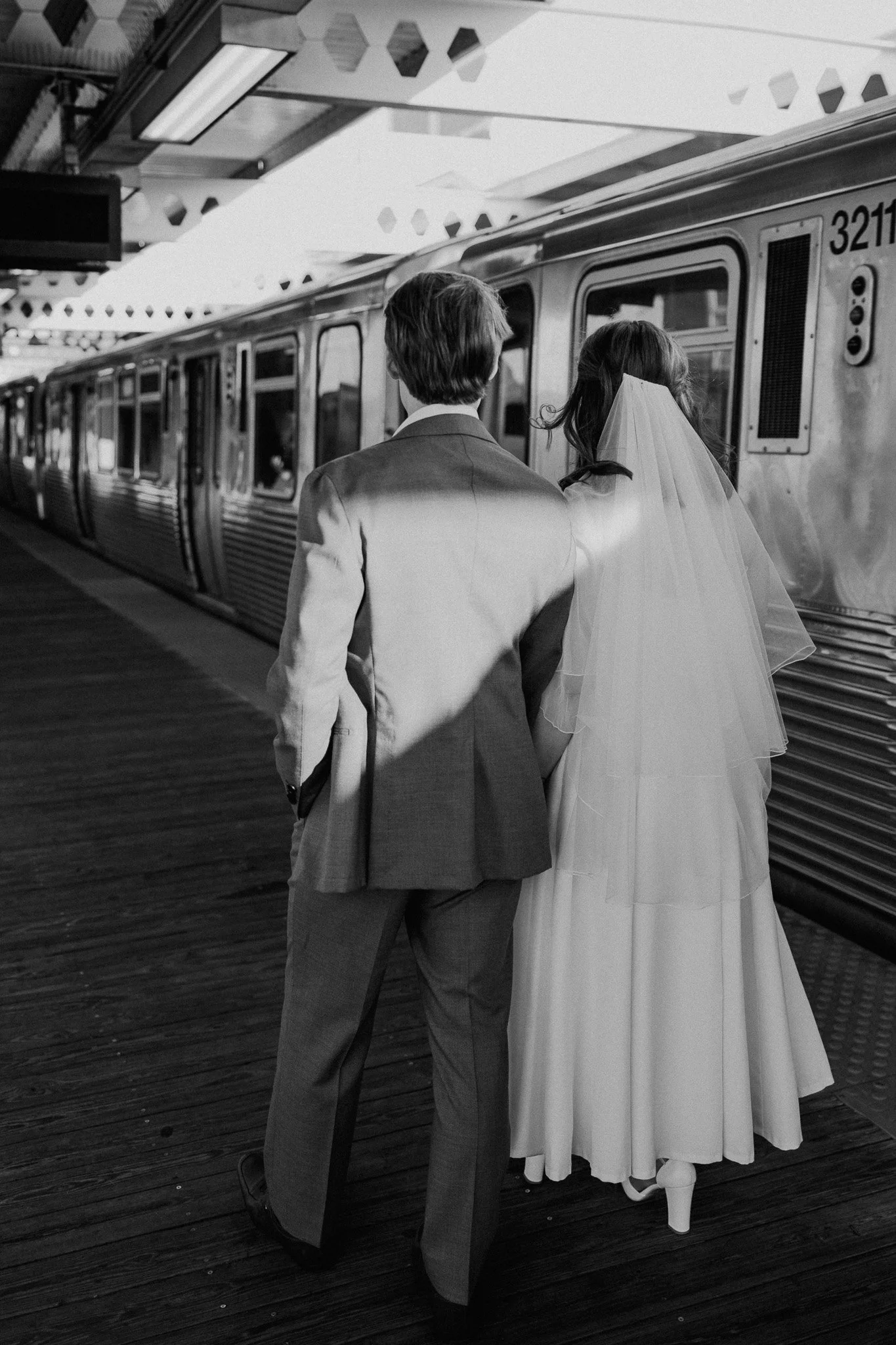 chicago-train-engagement-75.JPG