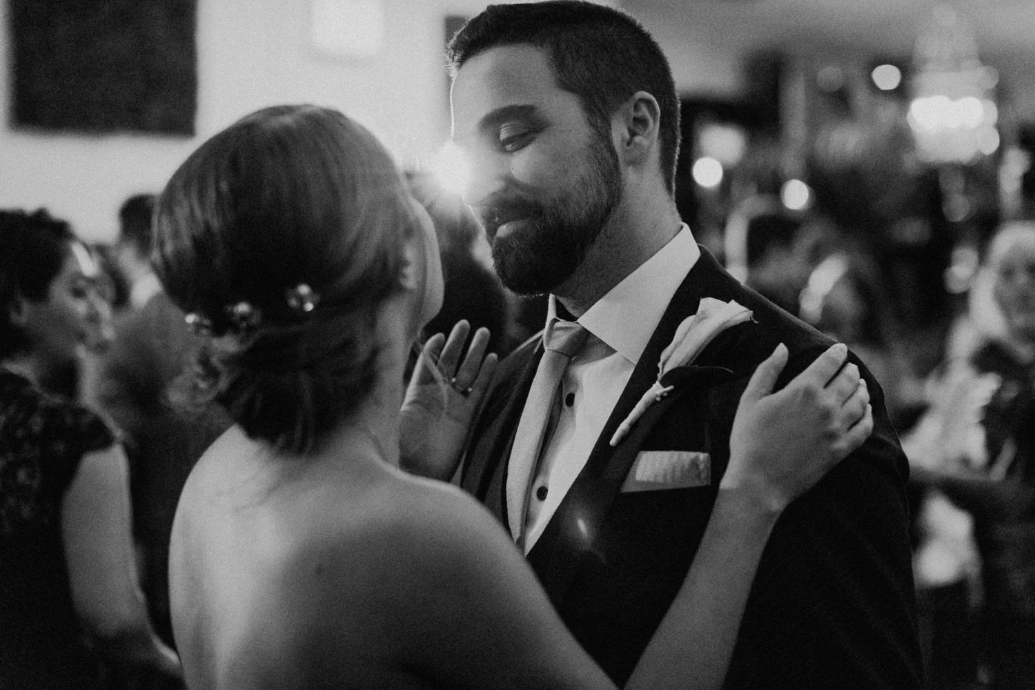 CAROLINE + JONATHAN'S CHICAGO JAZZ CLUB WEDDING