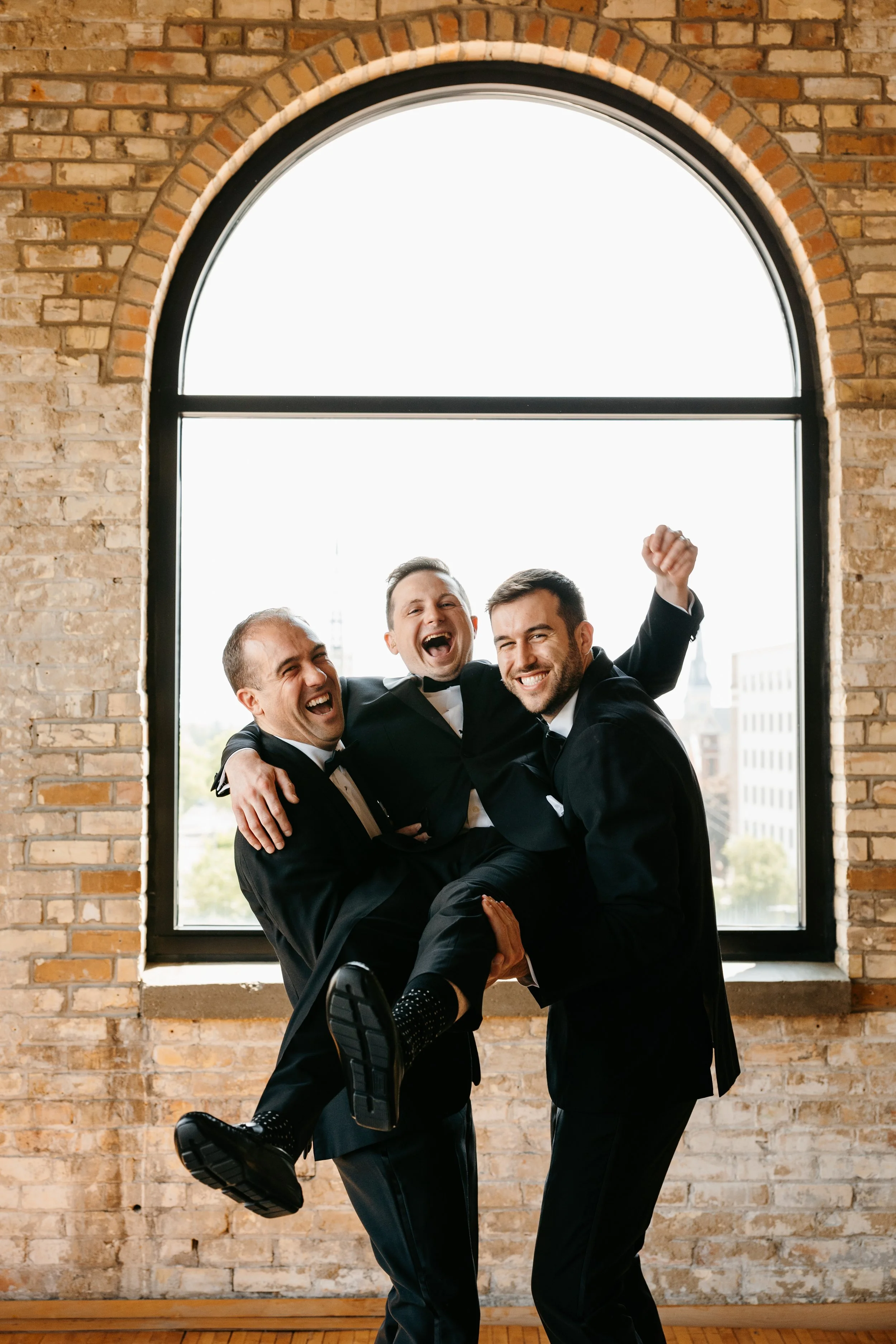 Justin + Amanda Wedding PREVIEWS-42.JPG