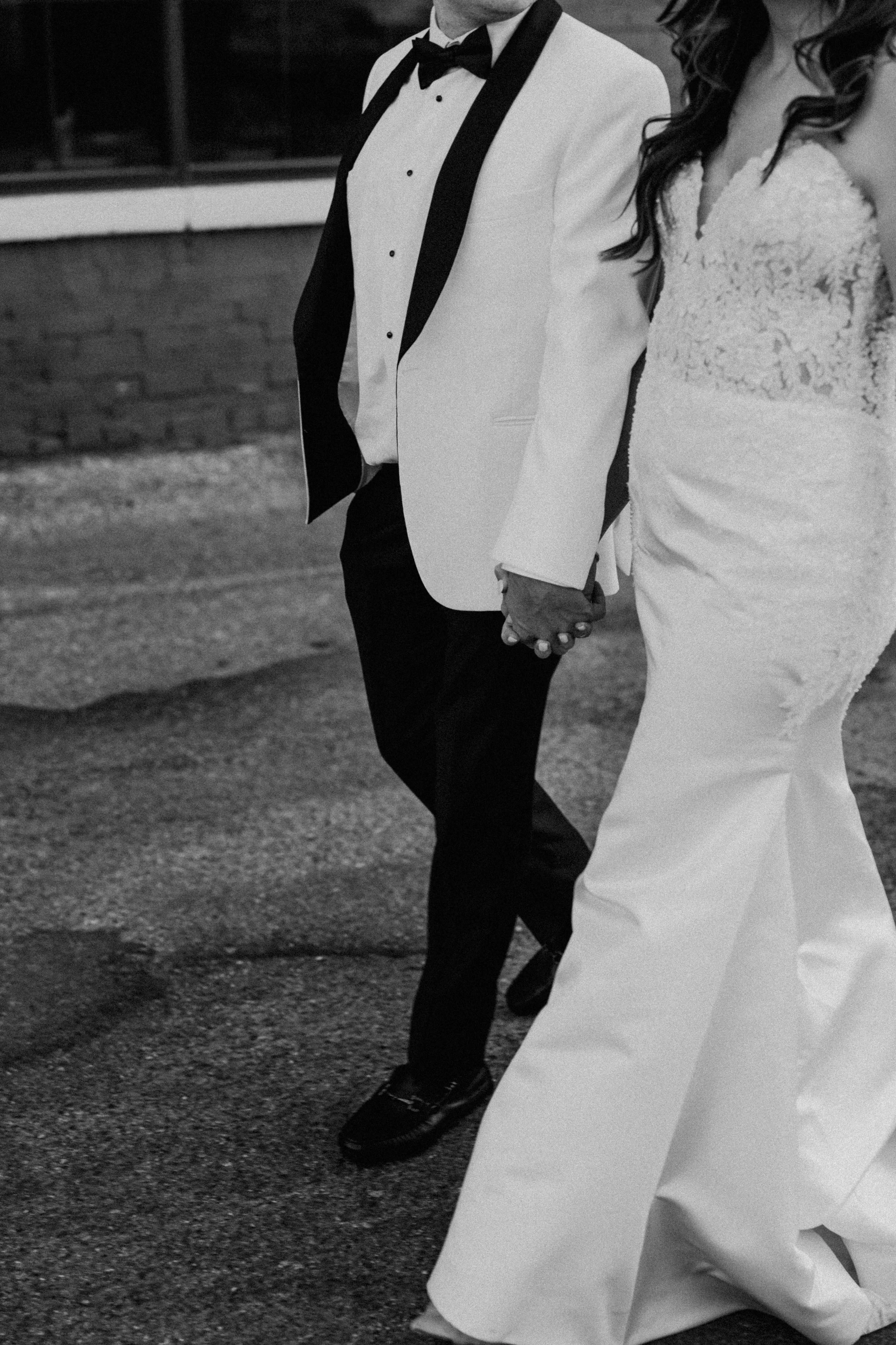 Justin + Amanda Wedding PREVIEWS-92.JPG