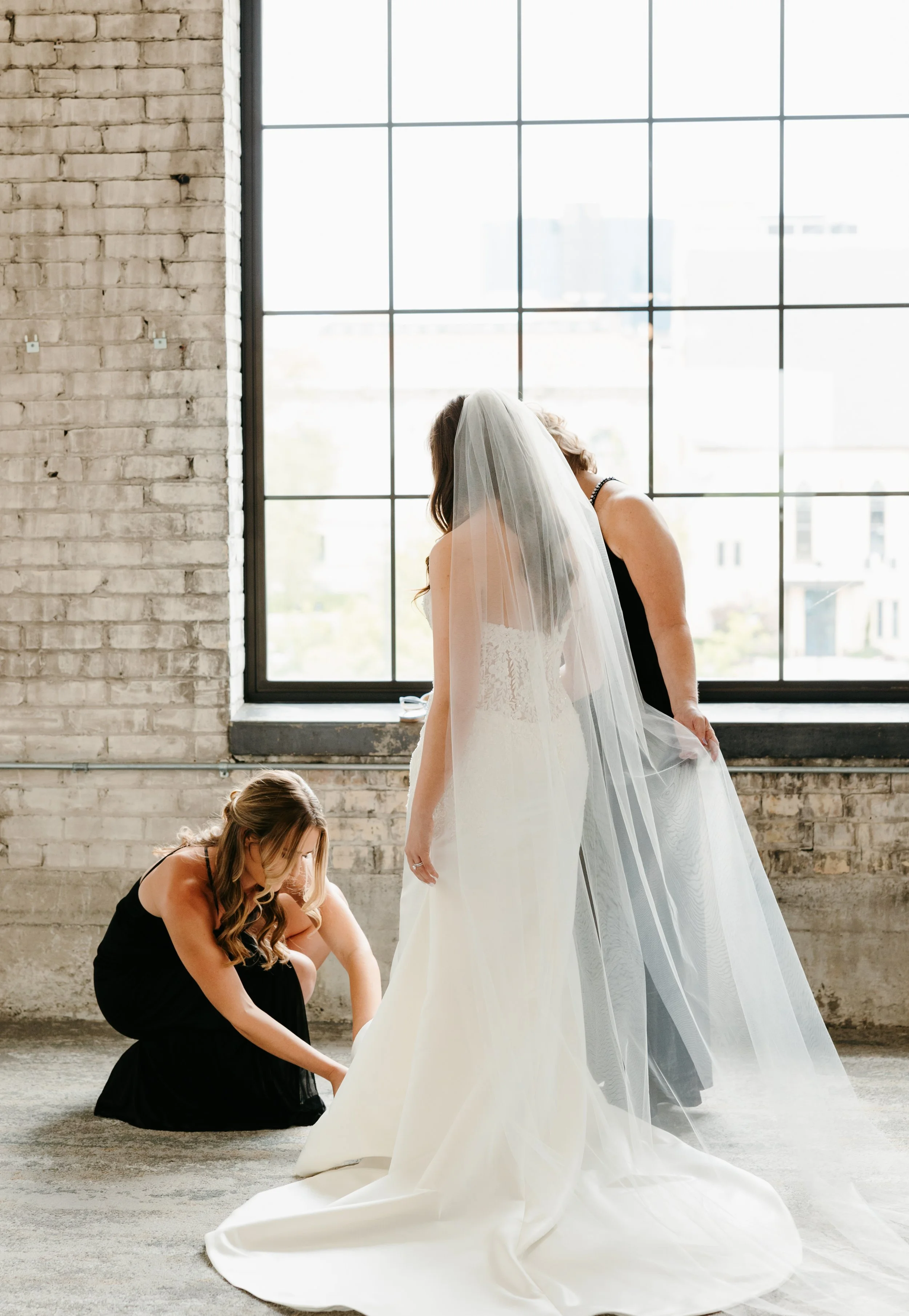 Justin + Amanda Wedding PREVIEWS-19.JPG