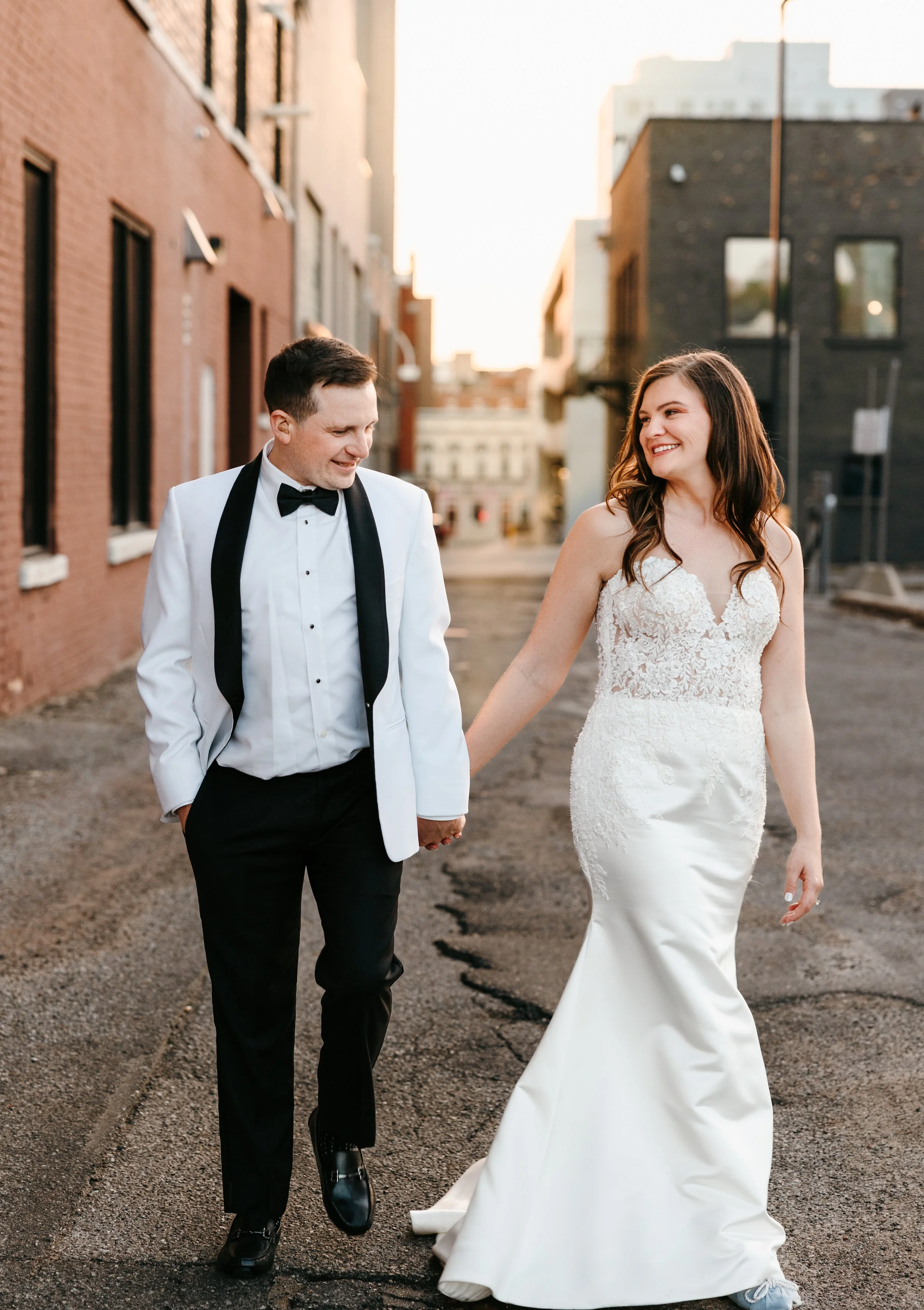 Justin + Amanda Wedding PREVIEWS-94.JPG