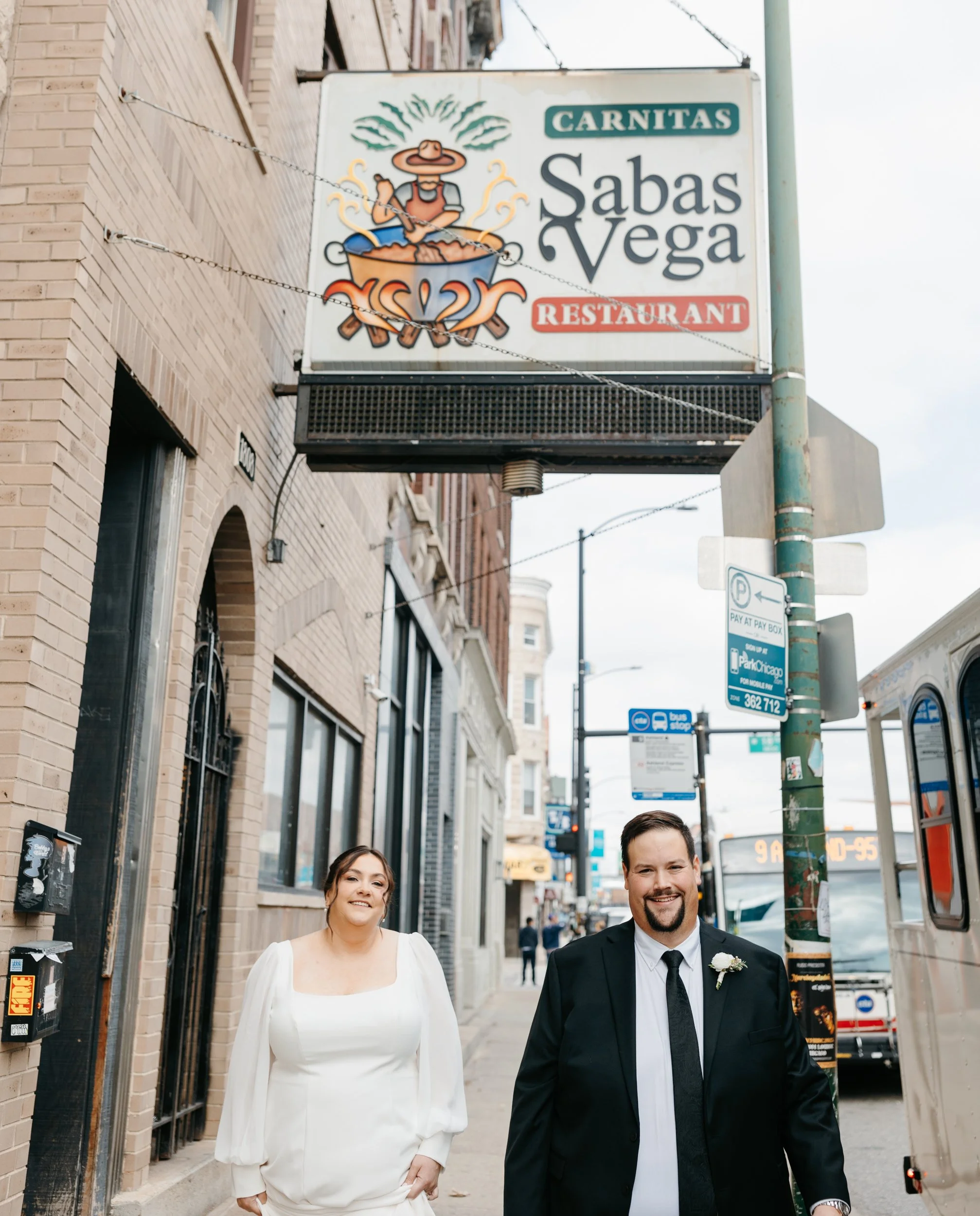 Chicago Dive Bar Wedding-27.JPG
