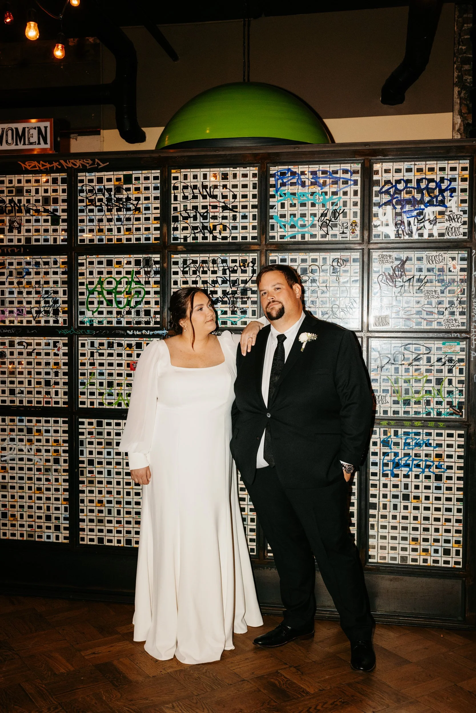 Chicago Dive Bar Wedding-109.JPG