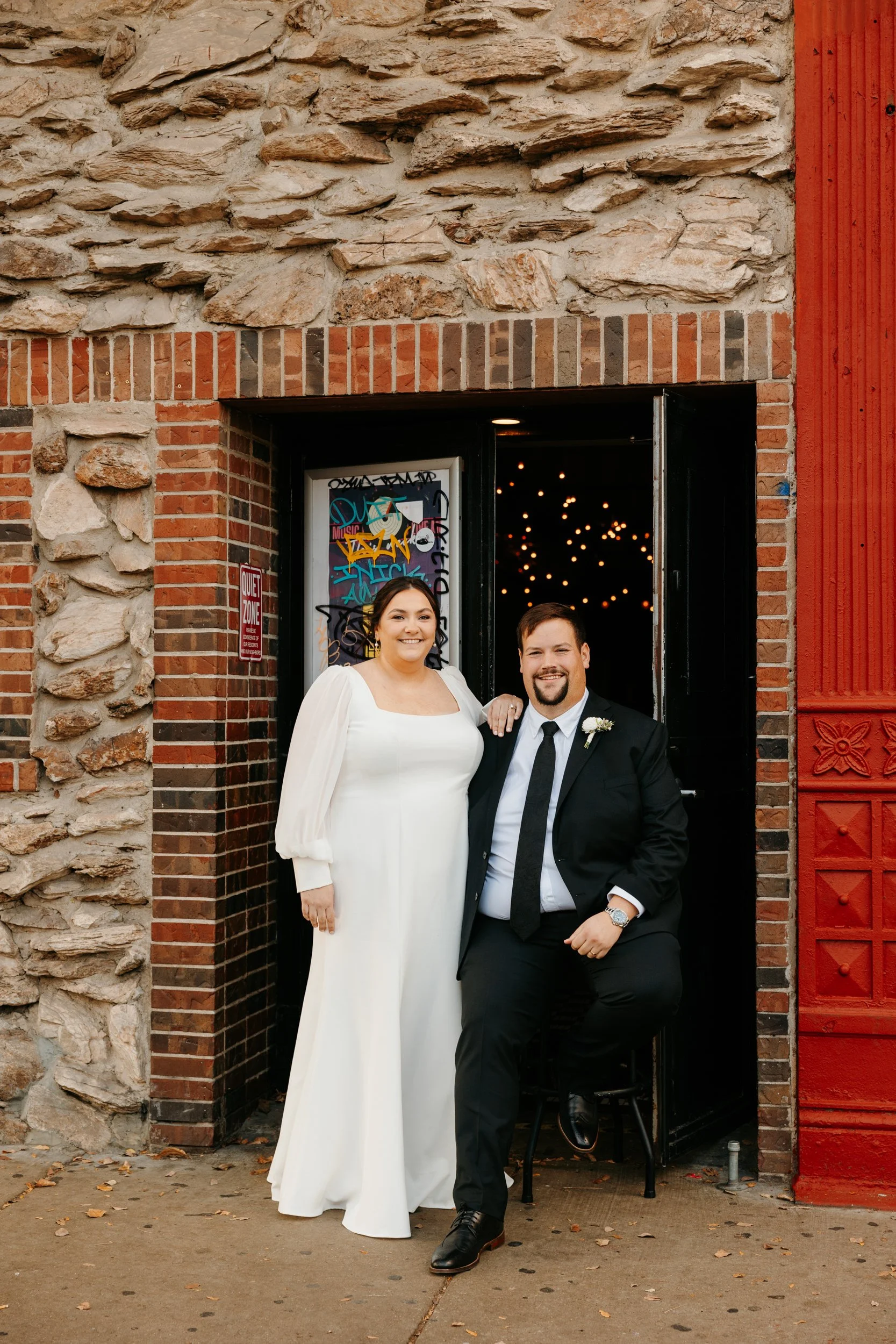 Chicago Dive Bar Wedding-79.JPG