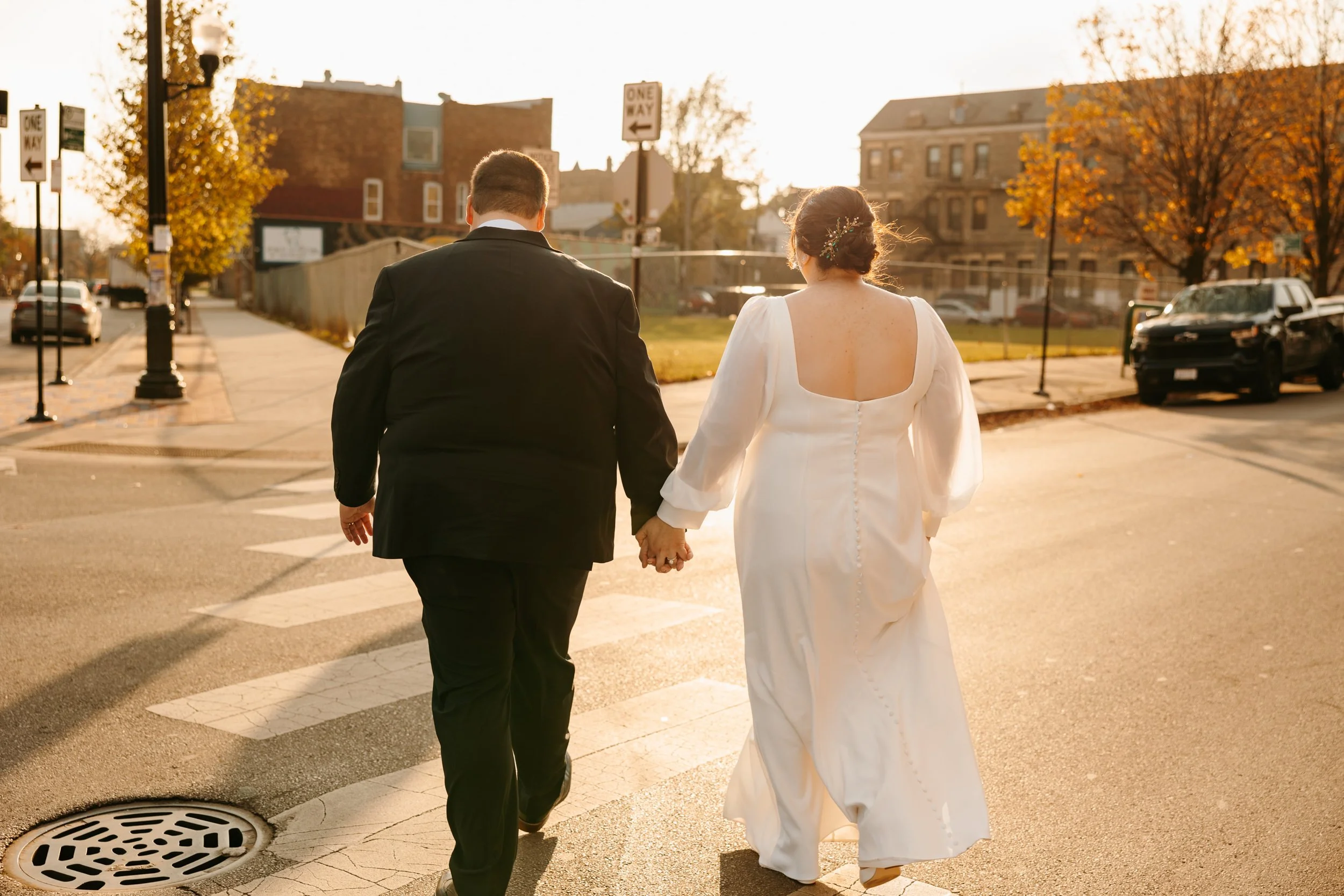 Chicago Dive Bar Wedding-94.JPG