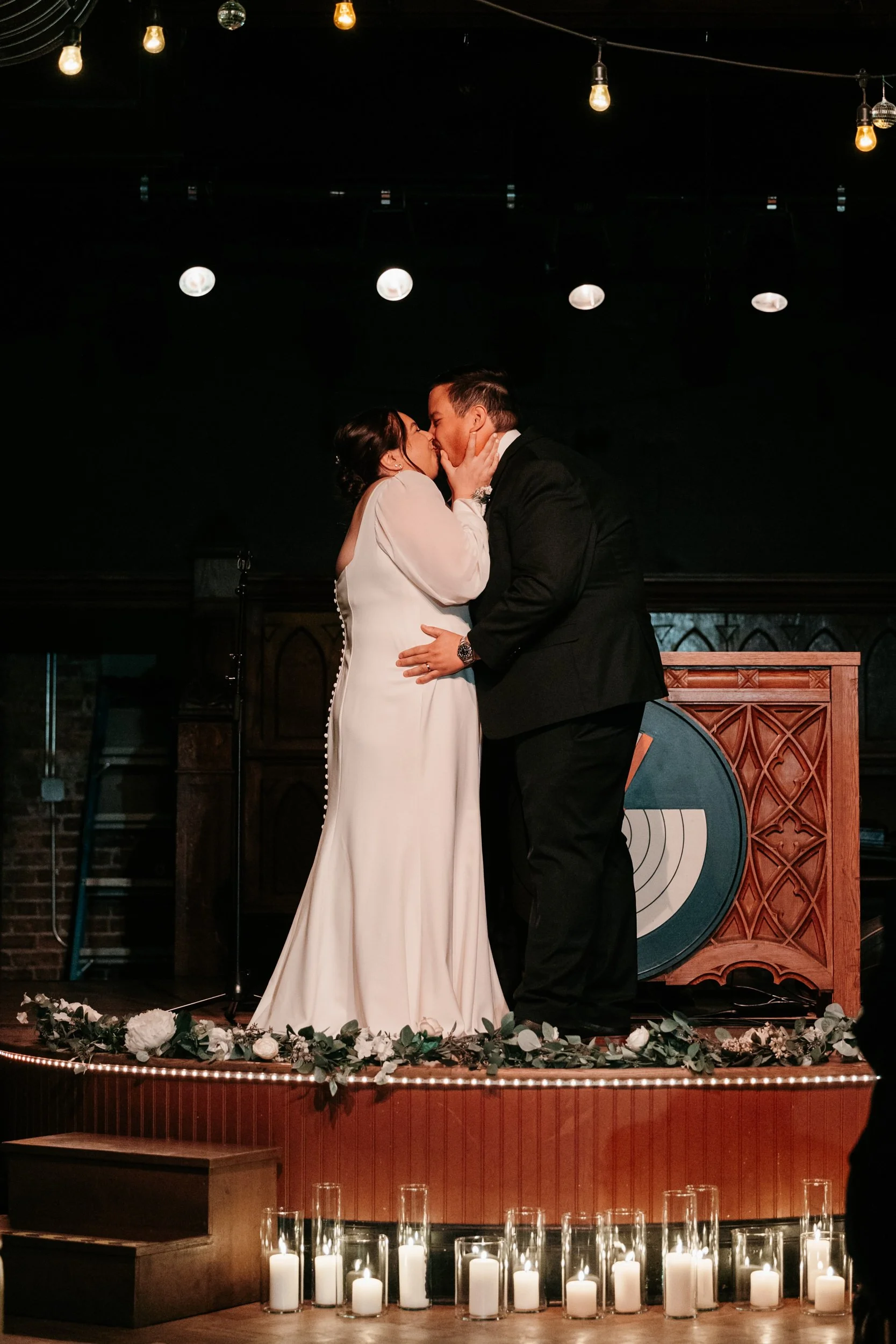 Chicago Dive Bar Wedding-133.JPG