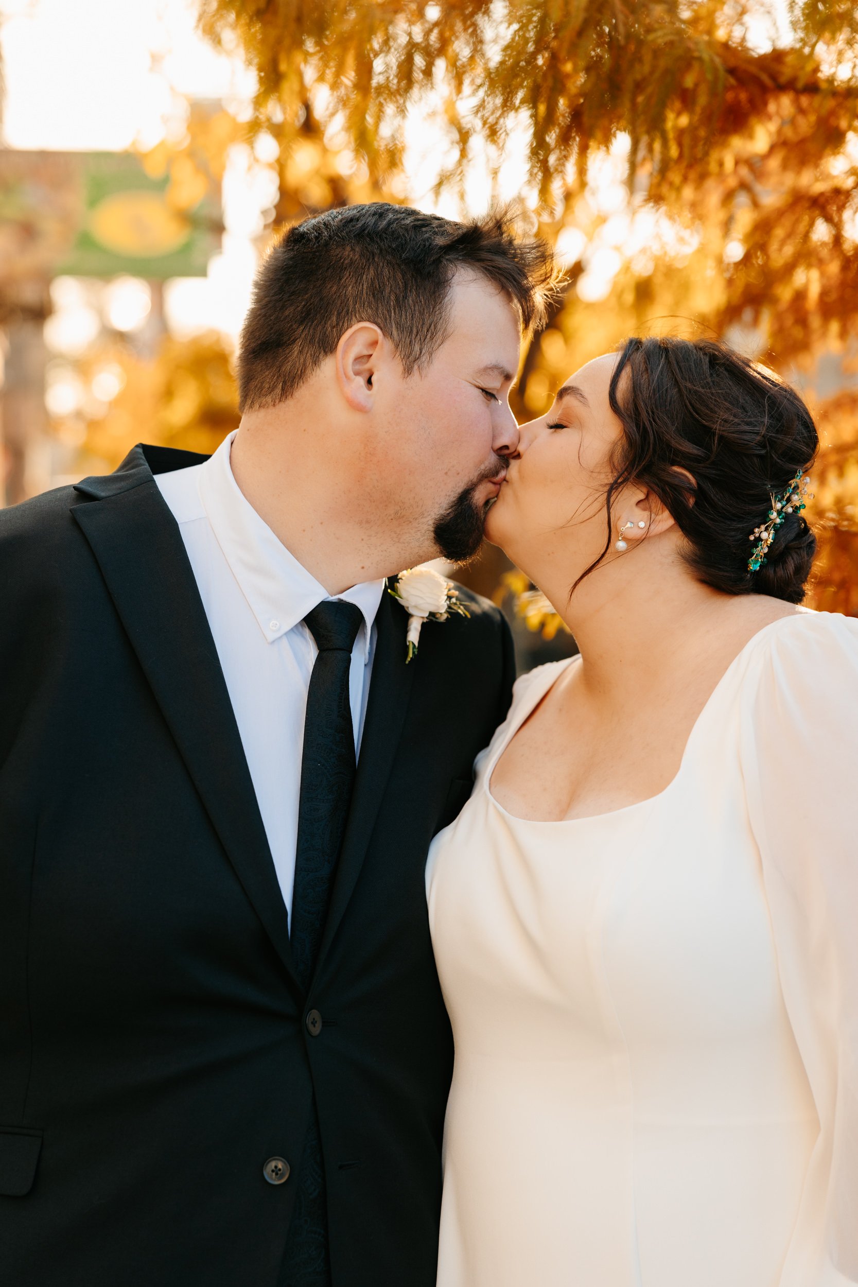 Chicago Dive Bar Wedding-99.JPG