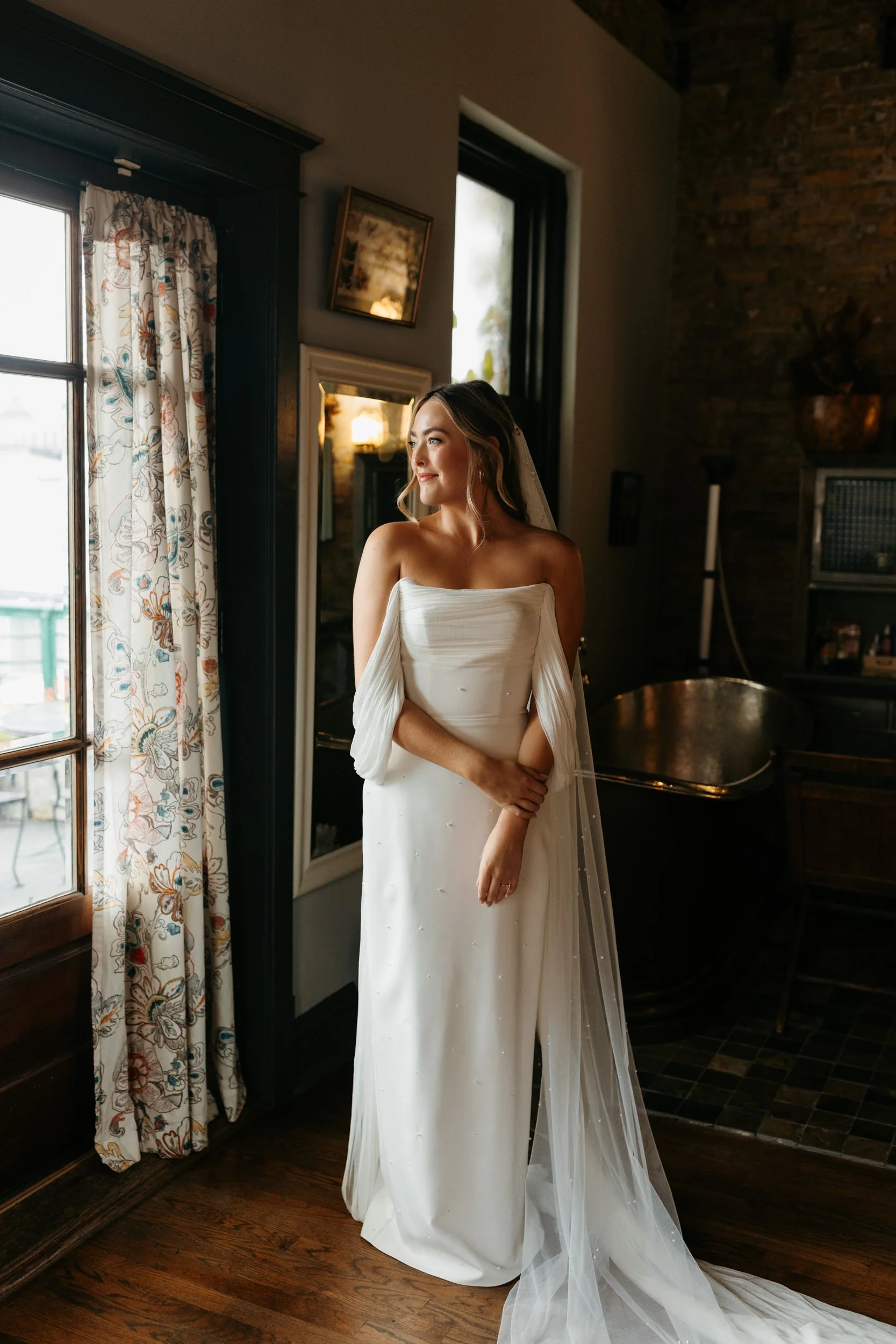 Firehouse Chicago Wedding-13.JPG