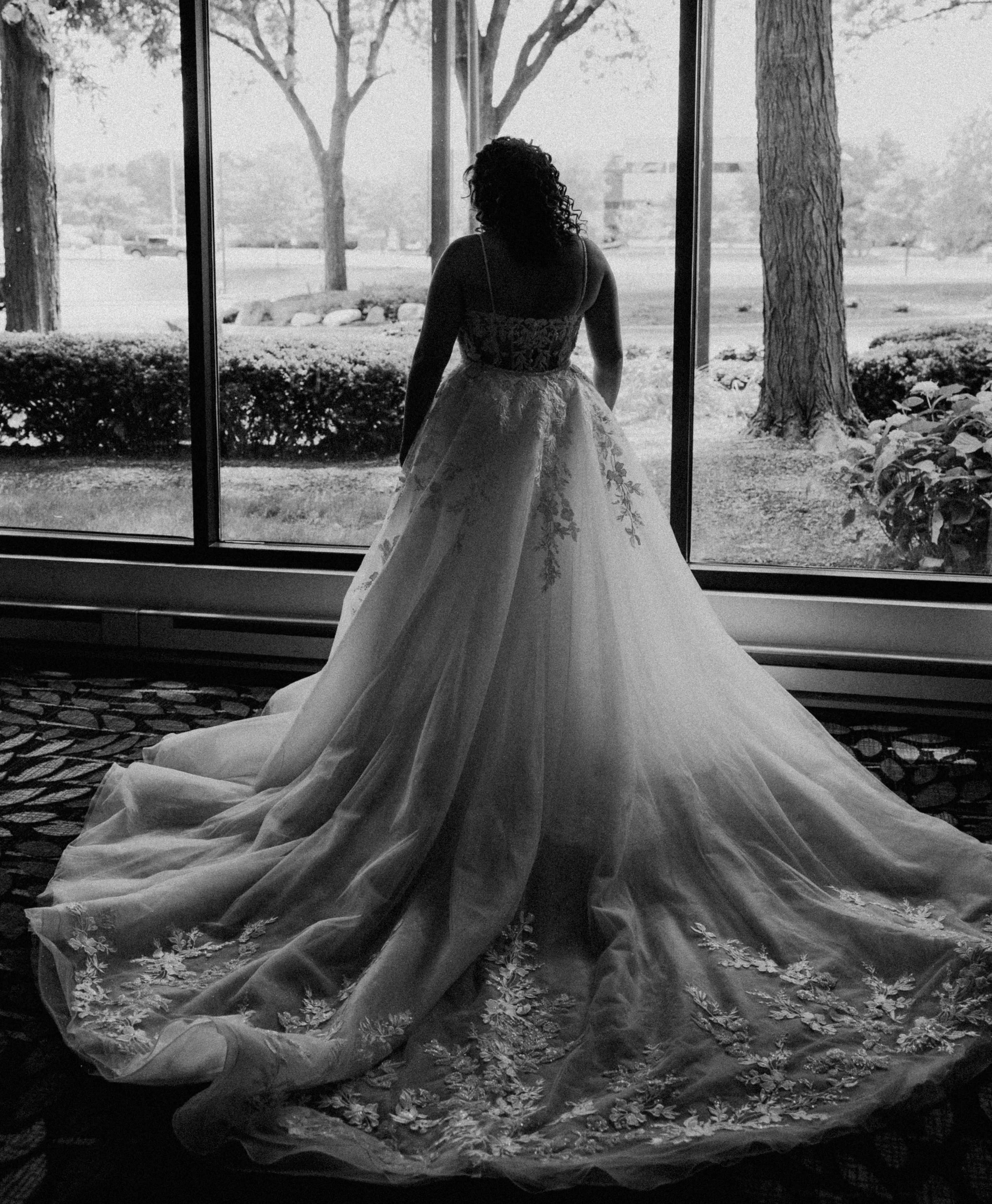 Emily + Josh Wedding Previews-9.JPG