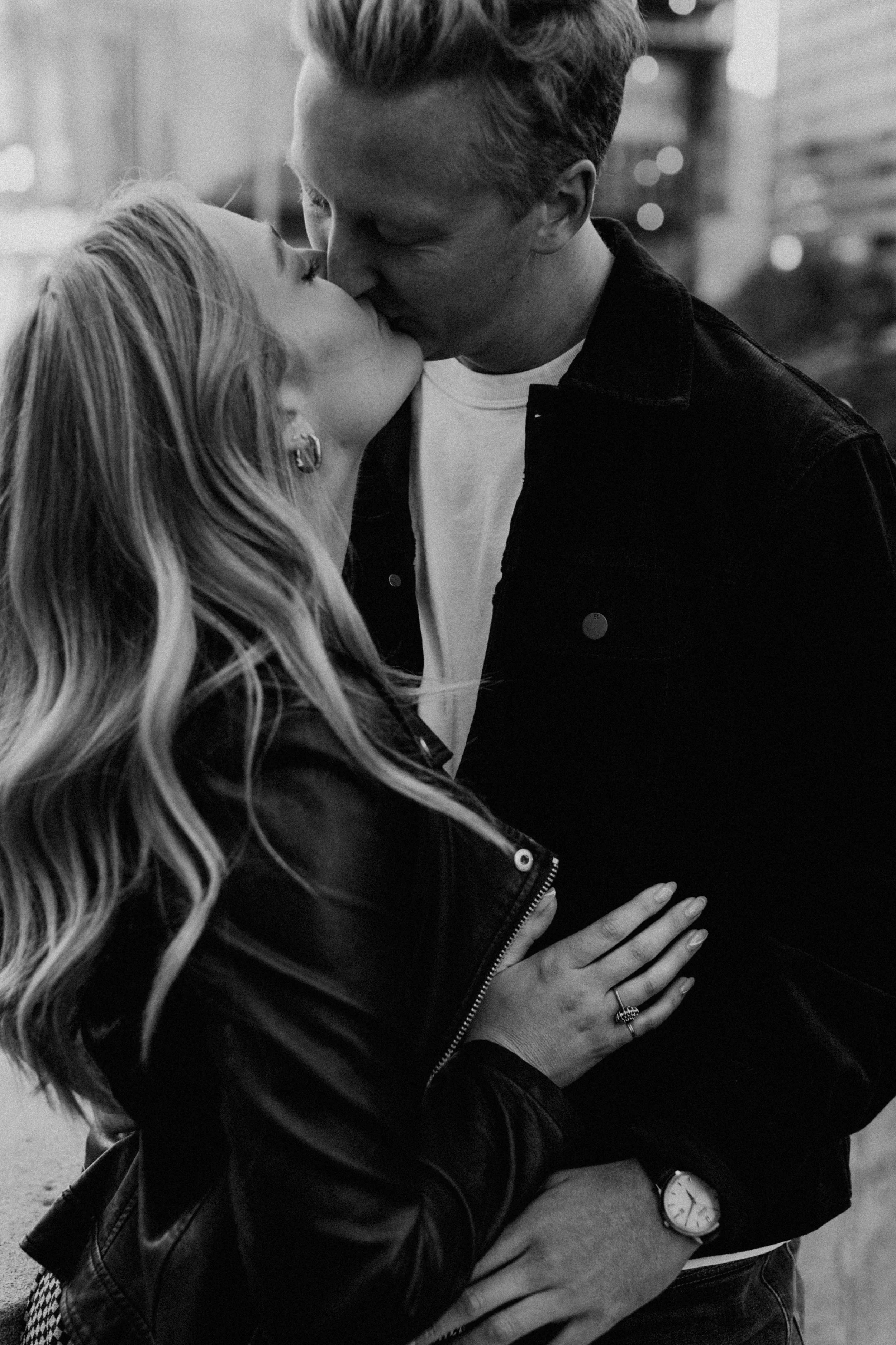 Annie + Eric PREVIEWS-4.JPG