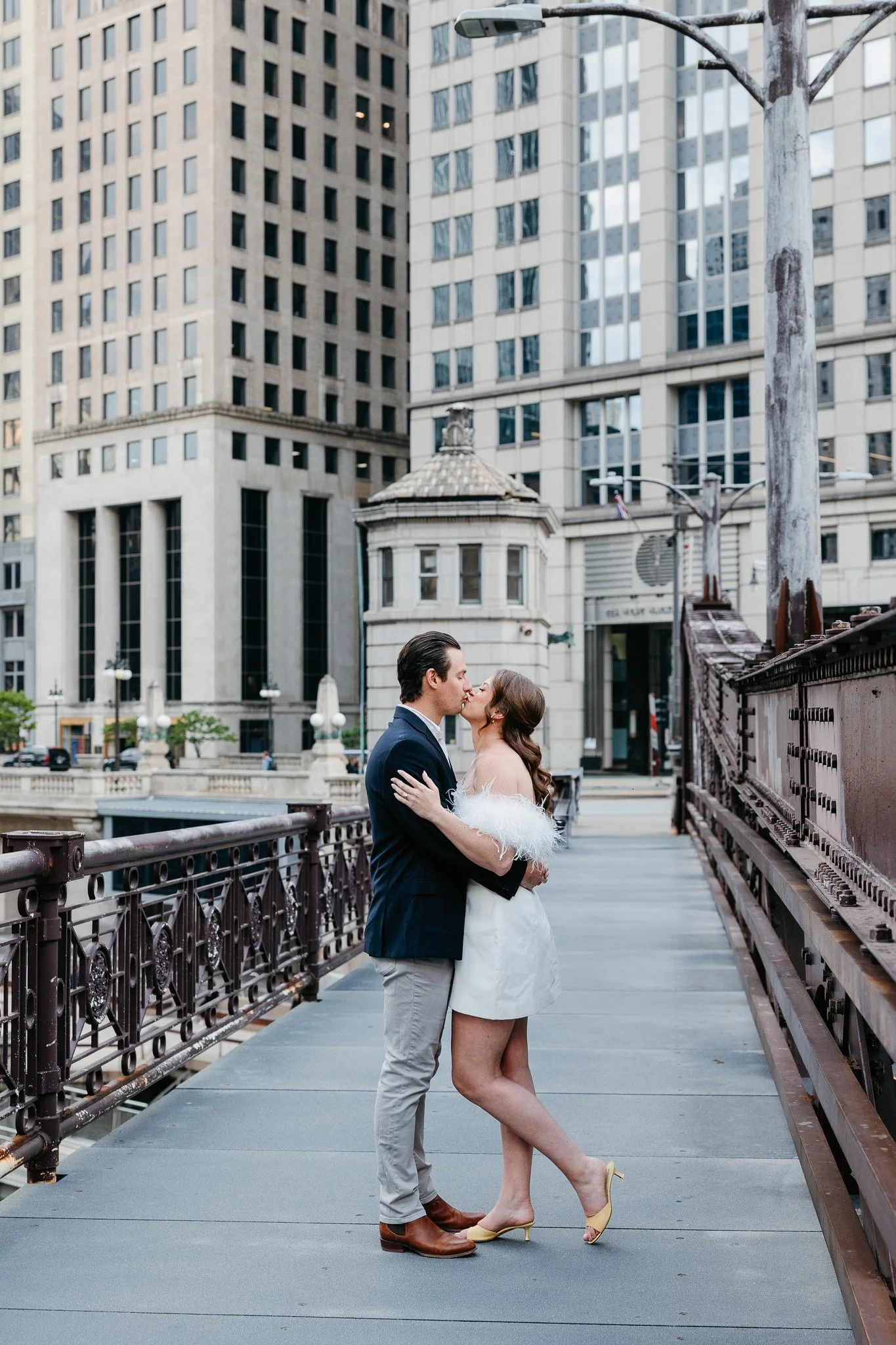 
downtown chicago riverwalk engagement photos

