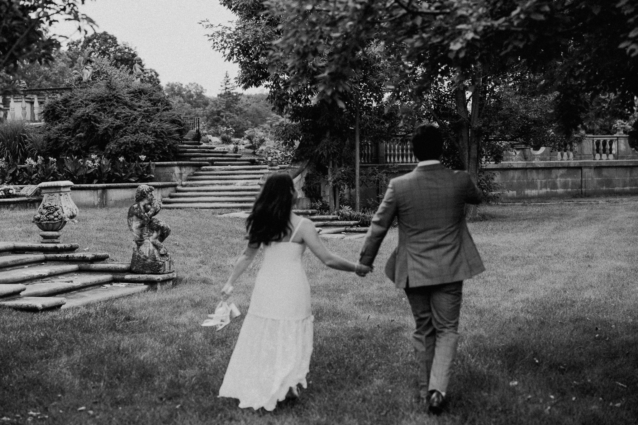 italian inspired engagement photos cuneo mansion black and white