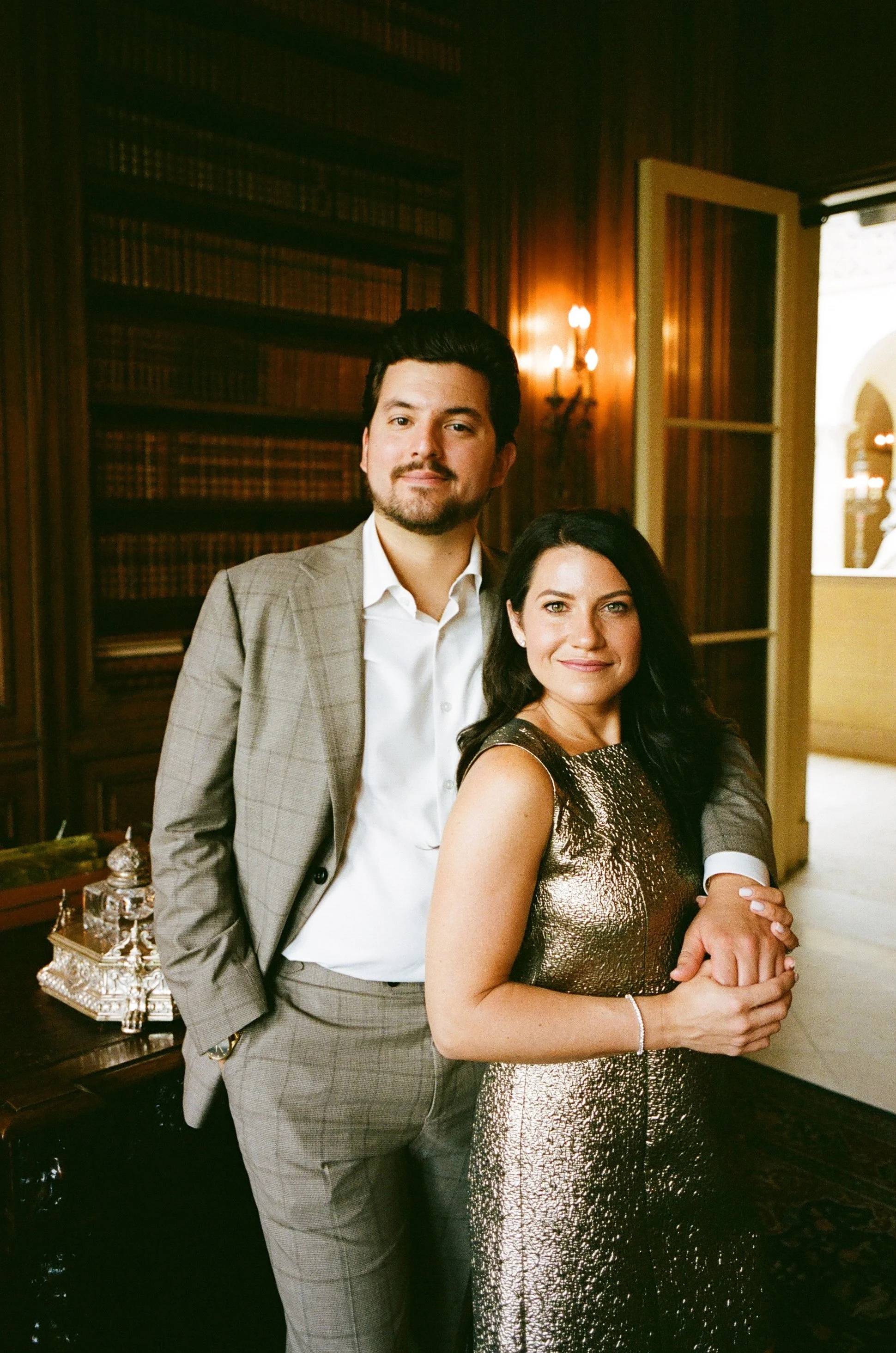 cuneo mansion engagement photos on film