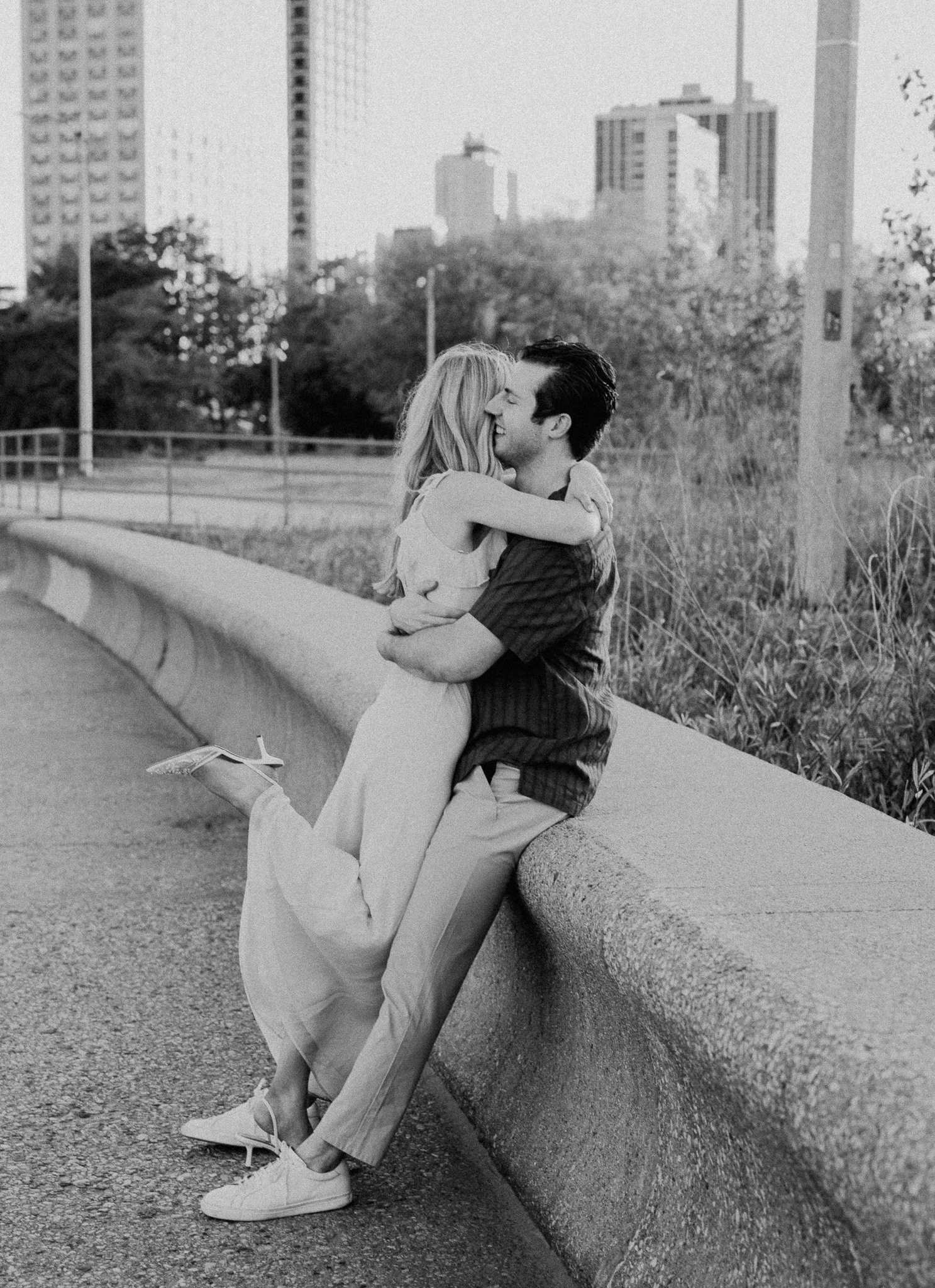 chicago lakefront summer engagement photos